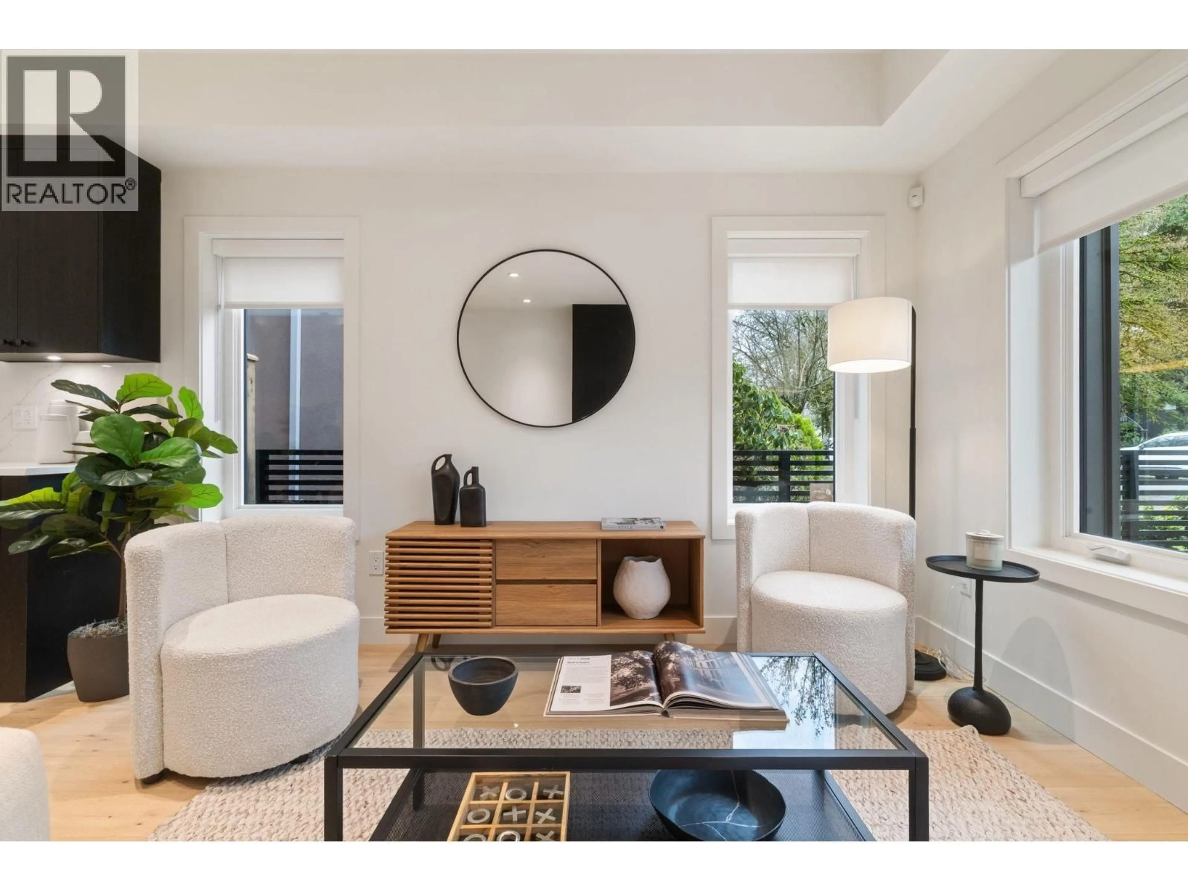 Living room with furniture, unknown for 2 - 2541 GRANT STREET, Vancouver British Columbia V5K3G6