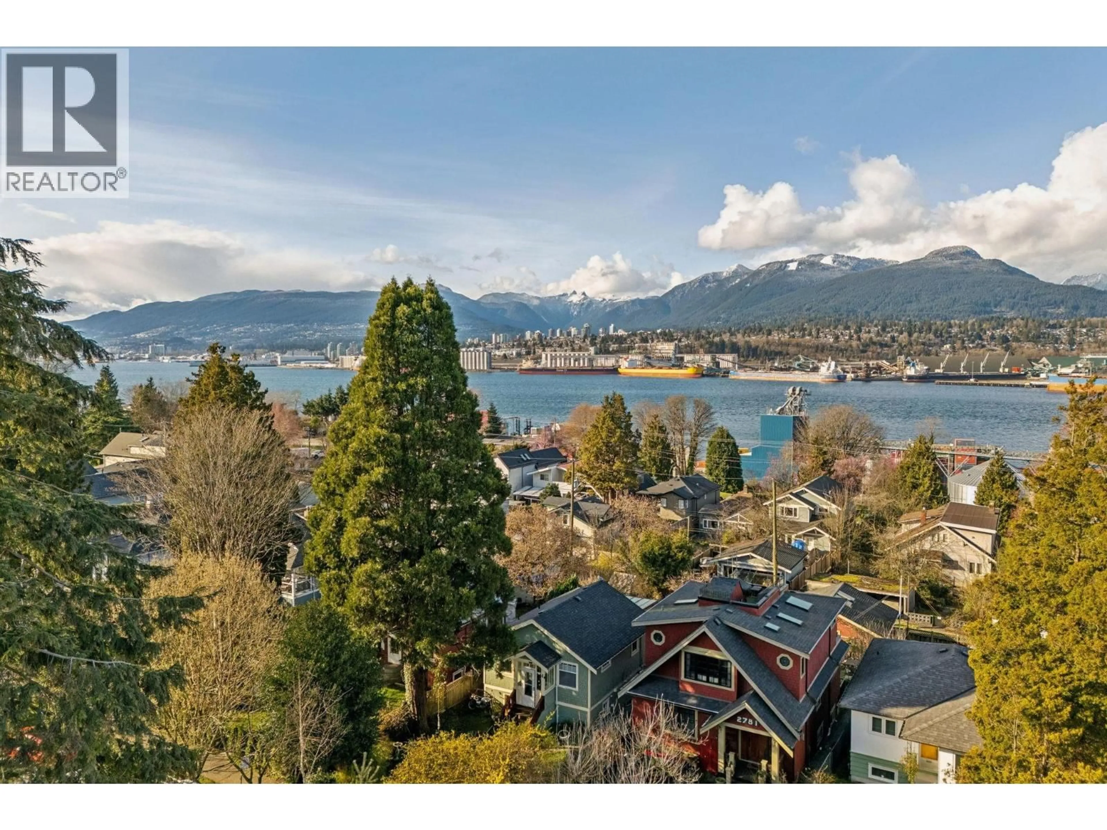 A pic from outside/outdoor area/front of a property/back of a property/a pic from drone, water/lake/river/ocean view for 2798 YALE STREET, Vancouver British Columbia V5K1C3