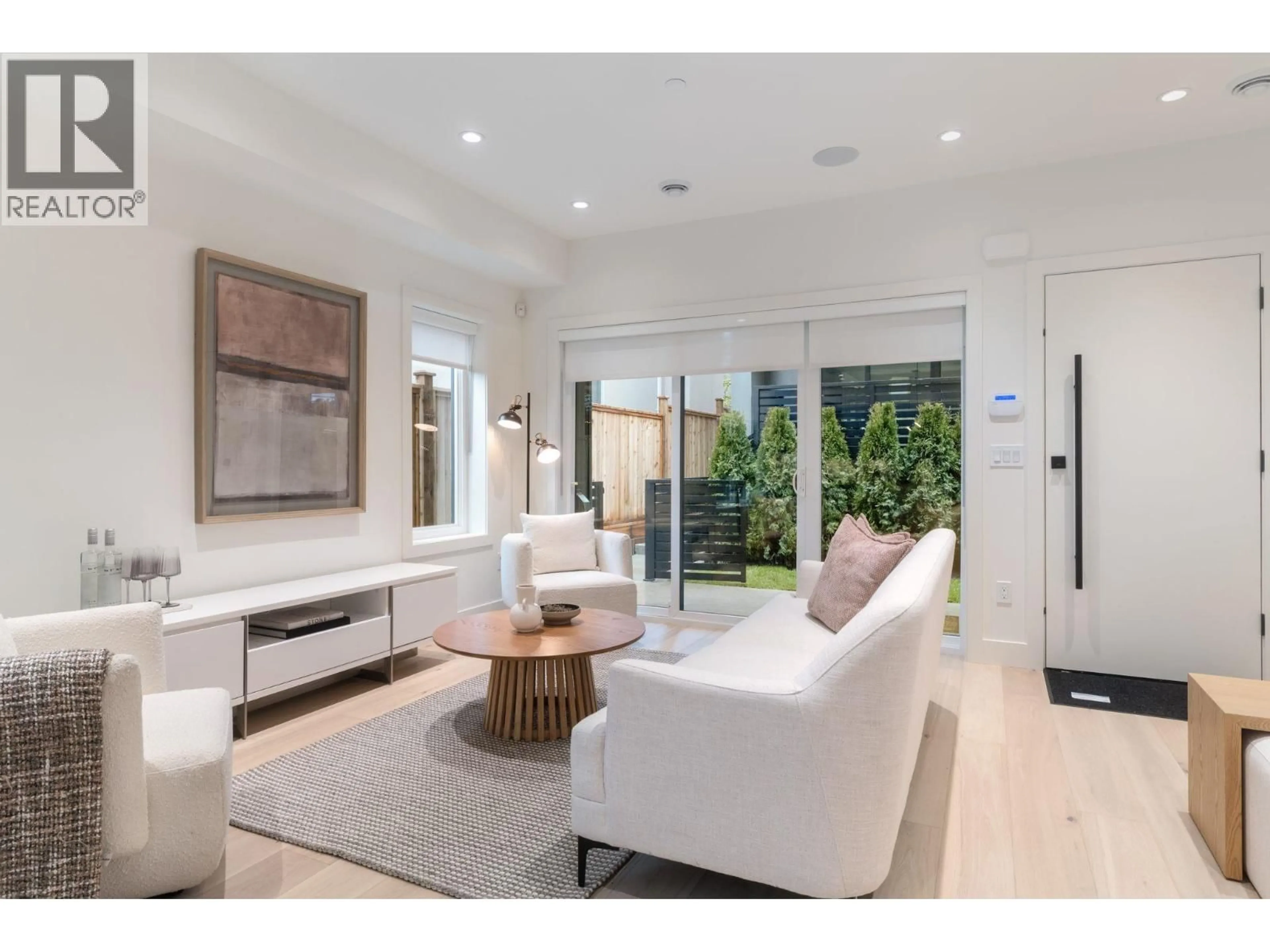 Living room with furniture, unknown for 2 - 2539 GRANT STREET, Vancouver British Columbia V5K3G6