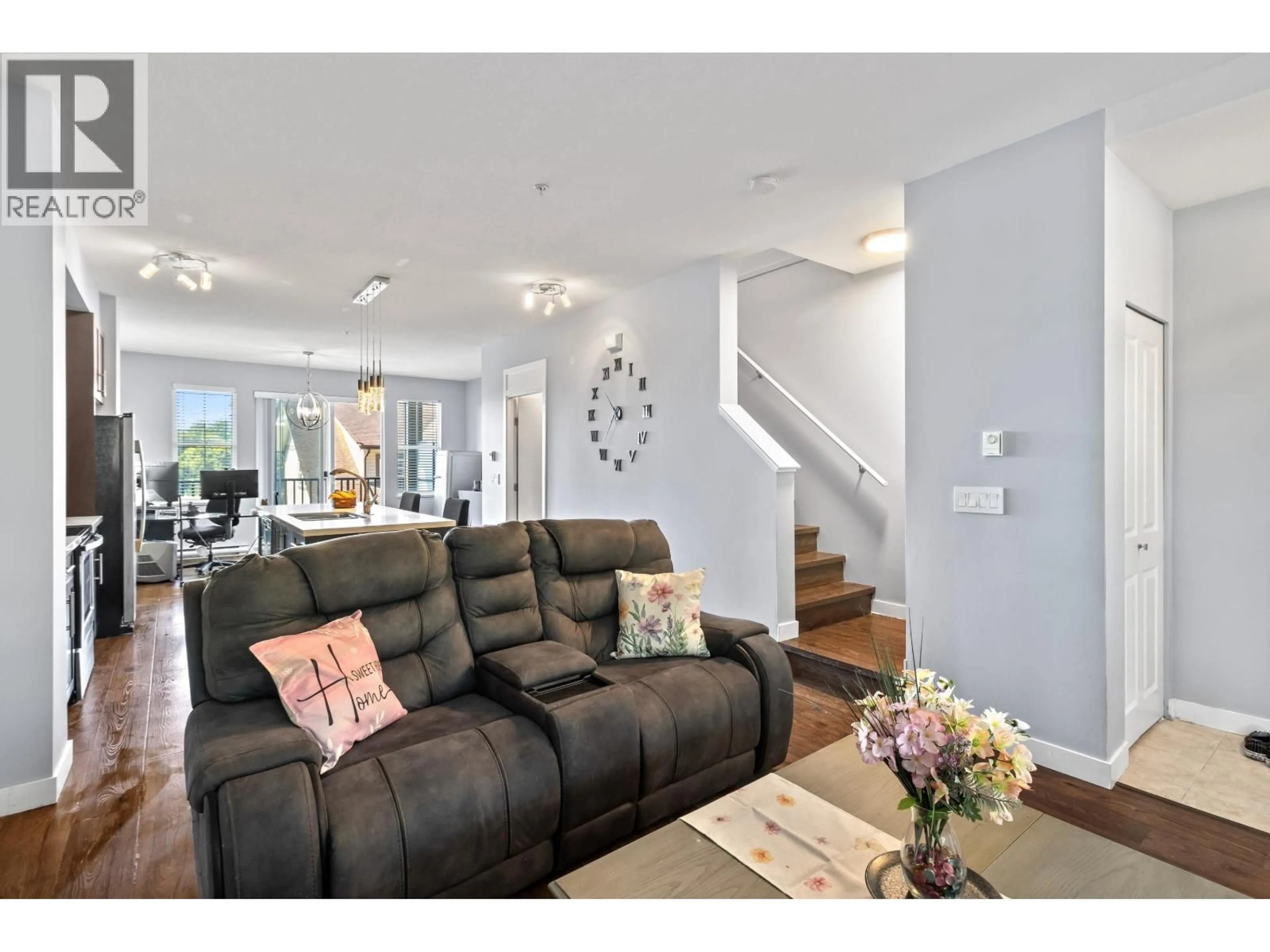 Living room with furniture, unknown for 16 - 11176 GILKER HILL ROAD, Maple Ridge British Columbia V2W0G5