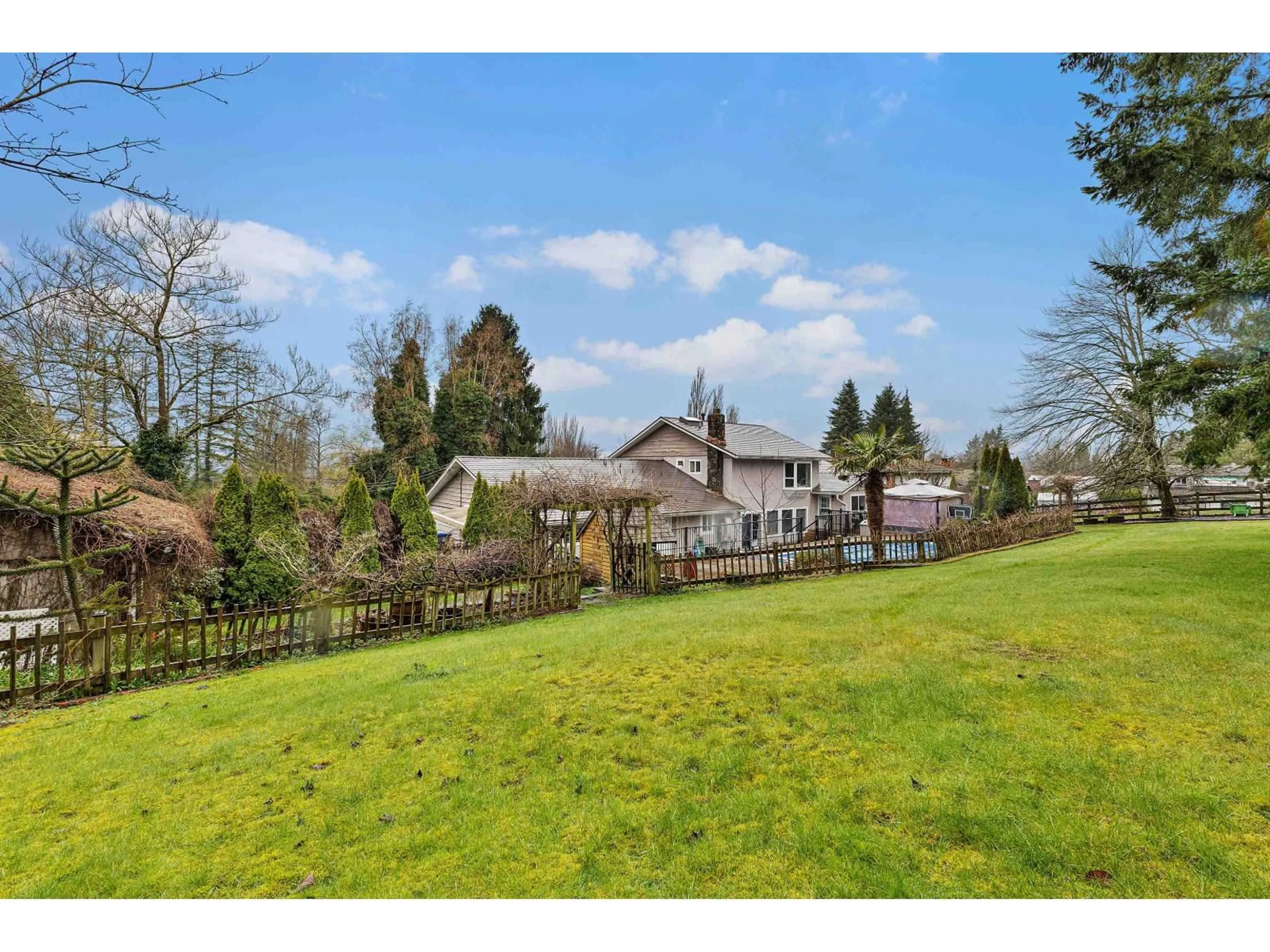 Unknown for 7444 184 STREET, Surrey British Columbia V4N3G5