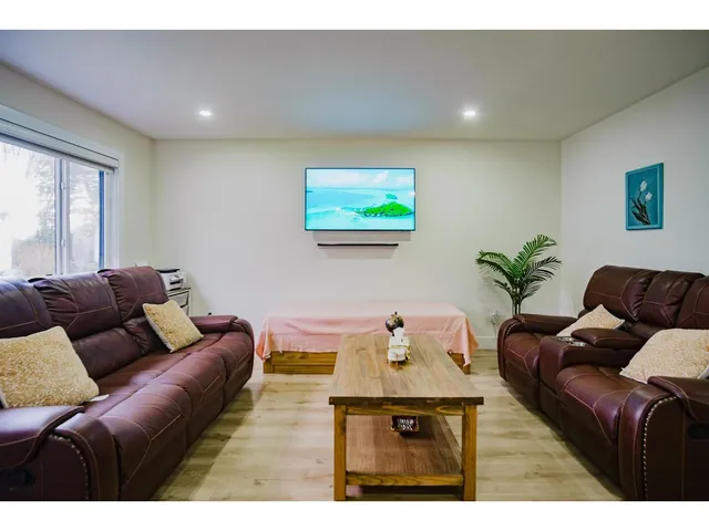 32347 BRANT AVENUE, Mission 5