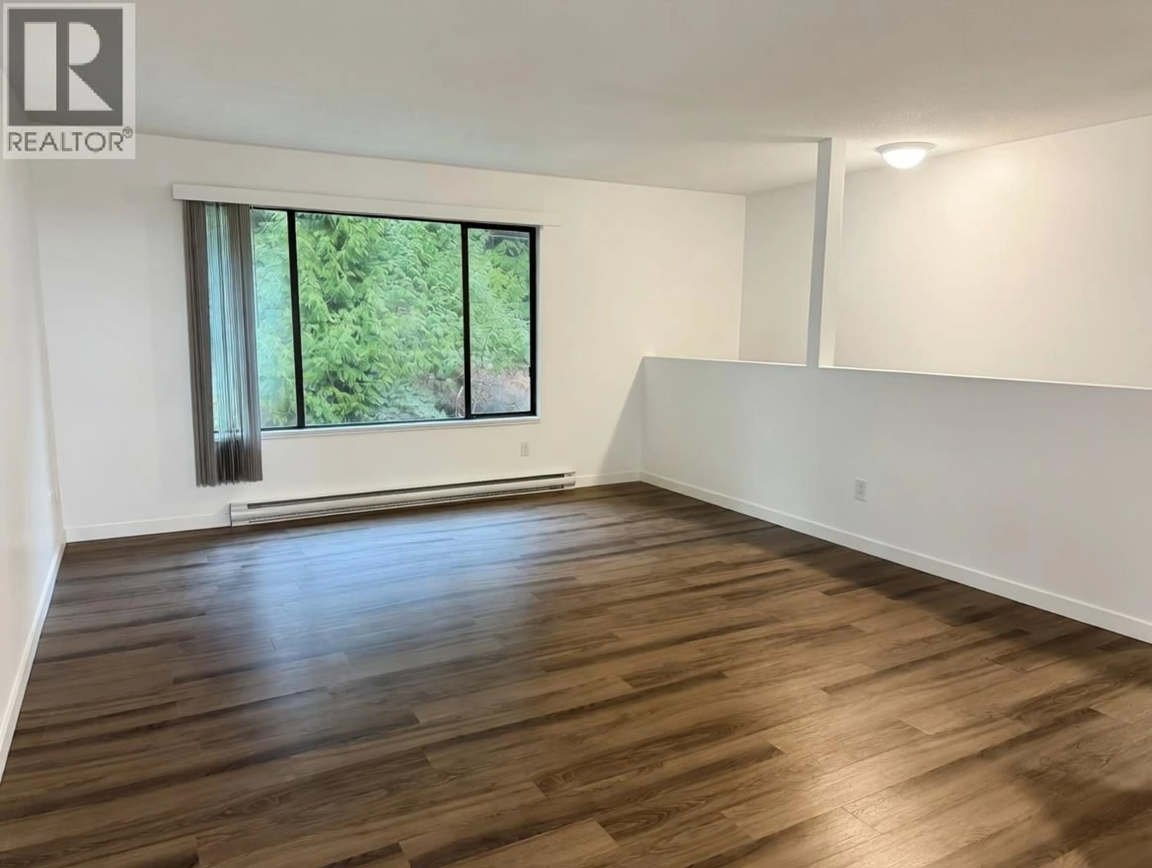 A pic of a room for 811 REED ROAD, Gibsons British Columbia V0N1V7