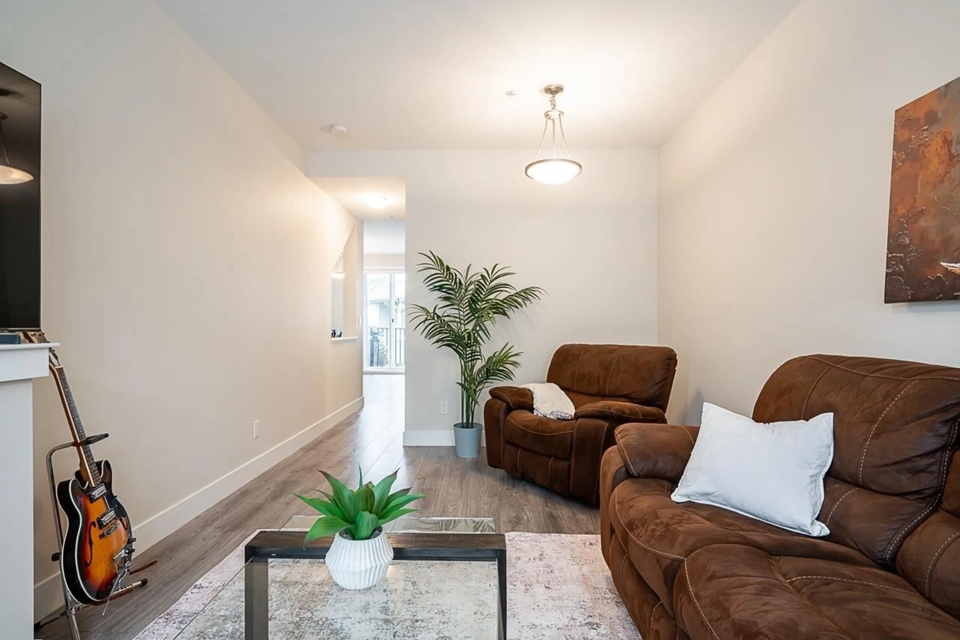 Living room with furniture, unknown for 16 - 8250 209B STREET, Langley British Columbia V2Y0J7