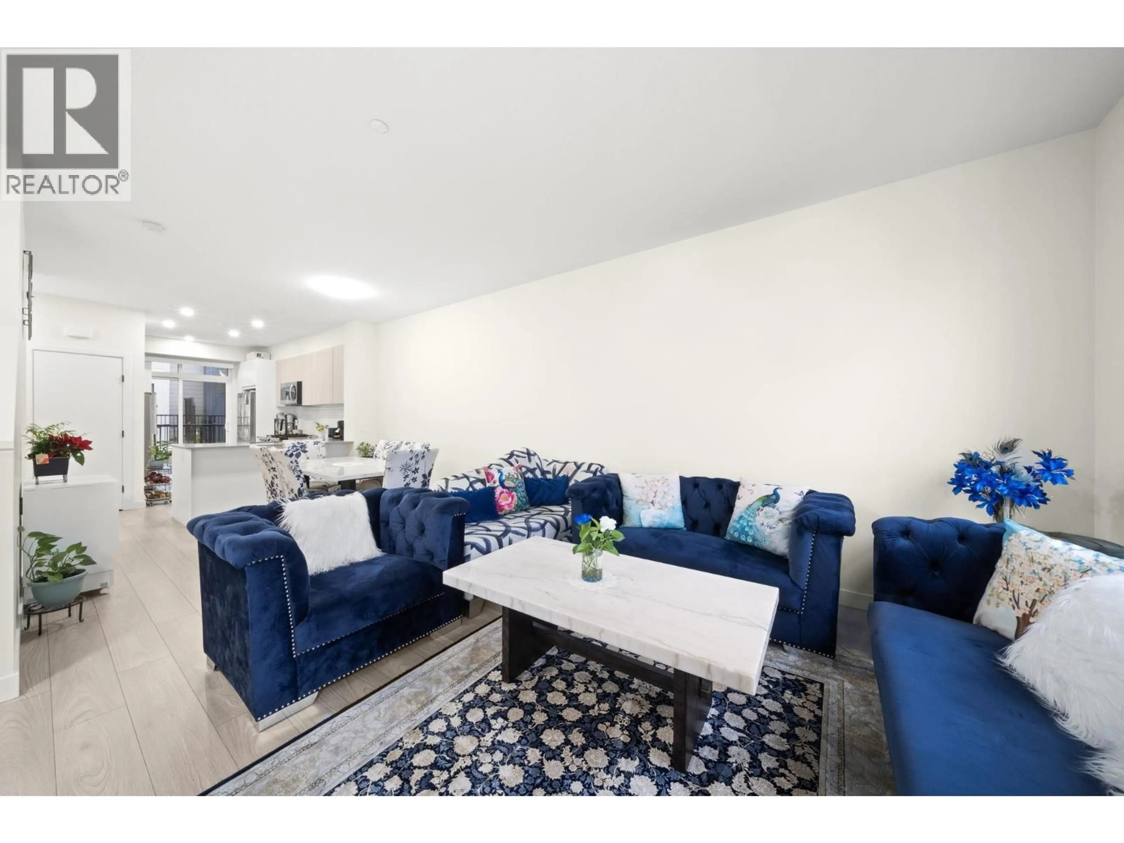 Living room with furniture, unknown for 46 - 488 FURNESS STREET, New Westminster British Columbia V3M0M1