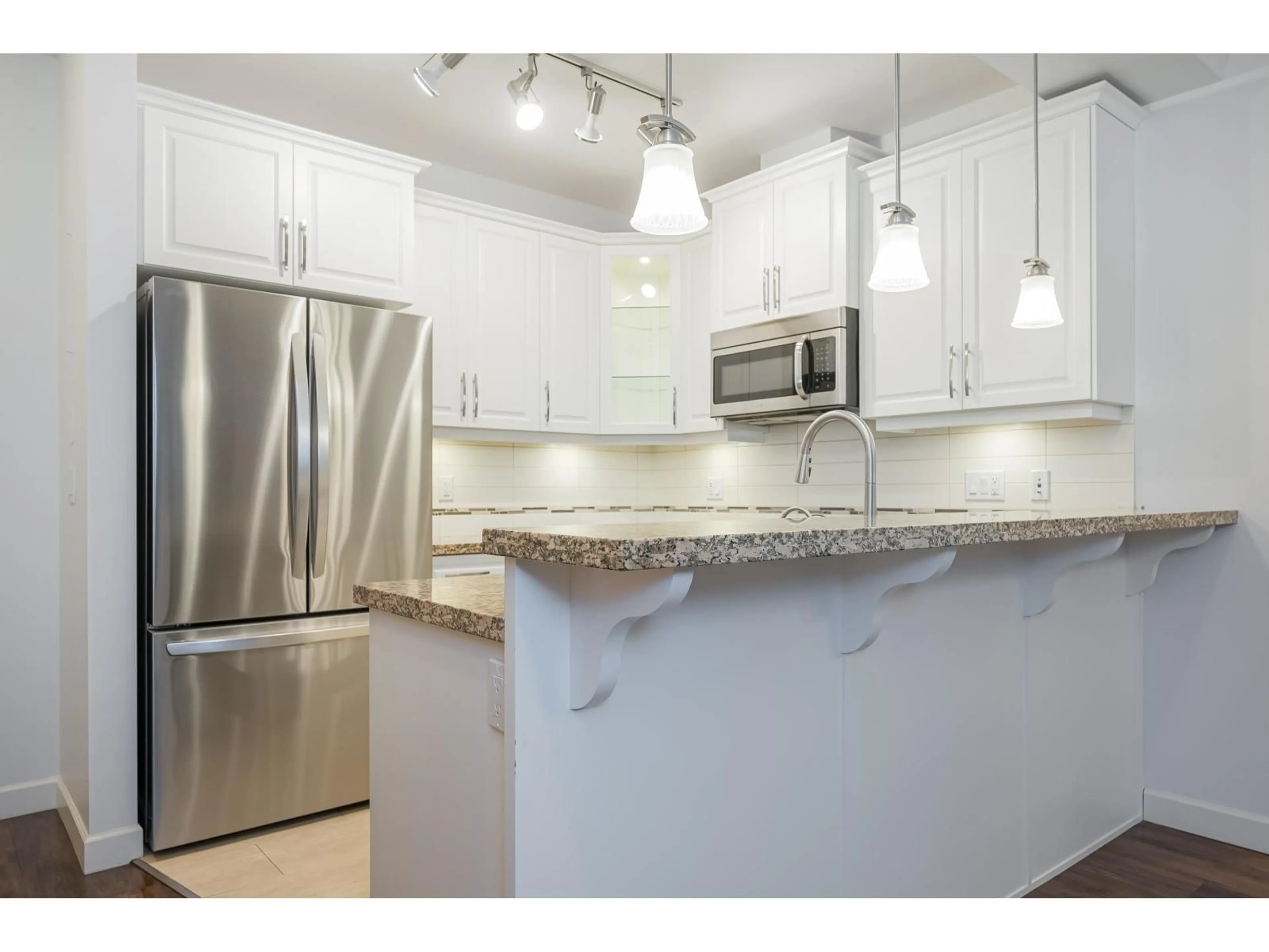 Standard kitchen, unknown for 165 - 8258 207A STREET, Langley British Columbia V2Y0N4