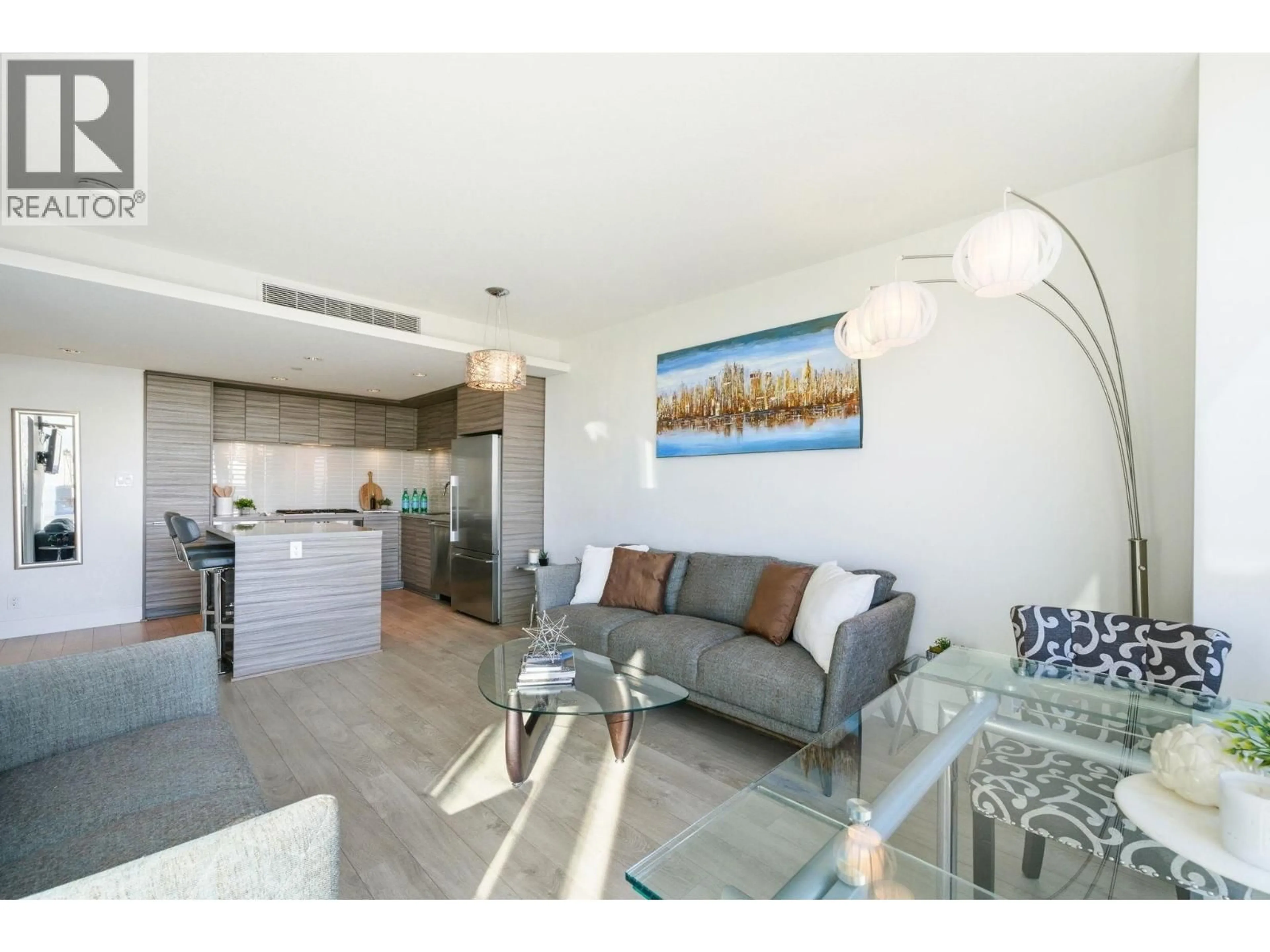 Living room with furniture, unknown for 1606 - 1550 FERN STREET, North Vancouver British Columbia V7J0A9