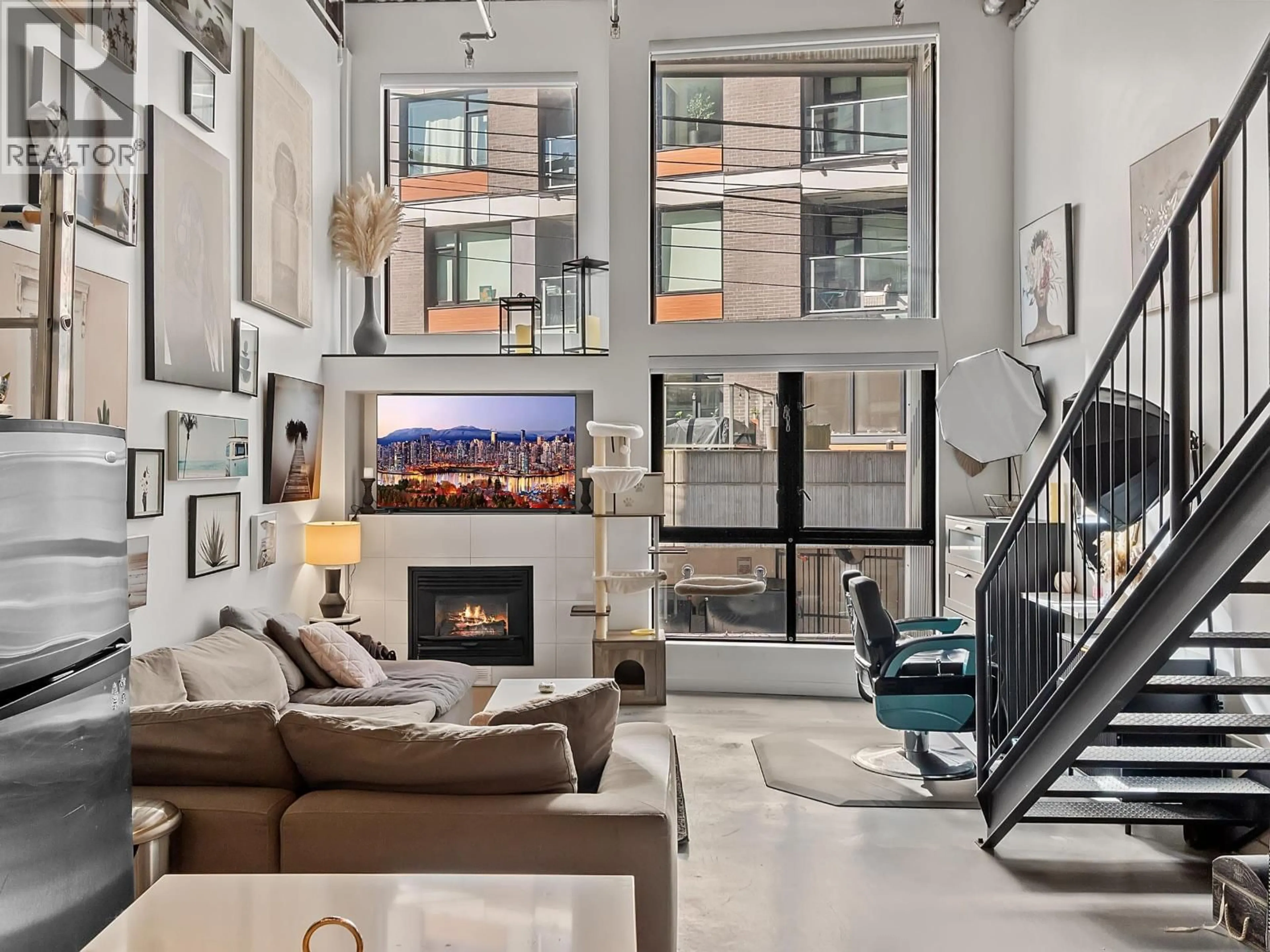 Living room with furniture, unknown for 205 - 234 5TH AVENUE, Vancouver British Columbia V5T1H3