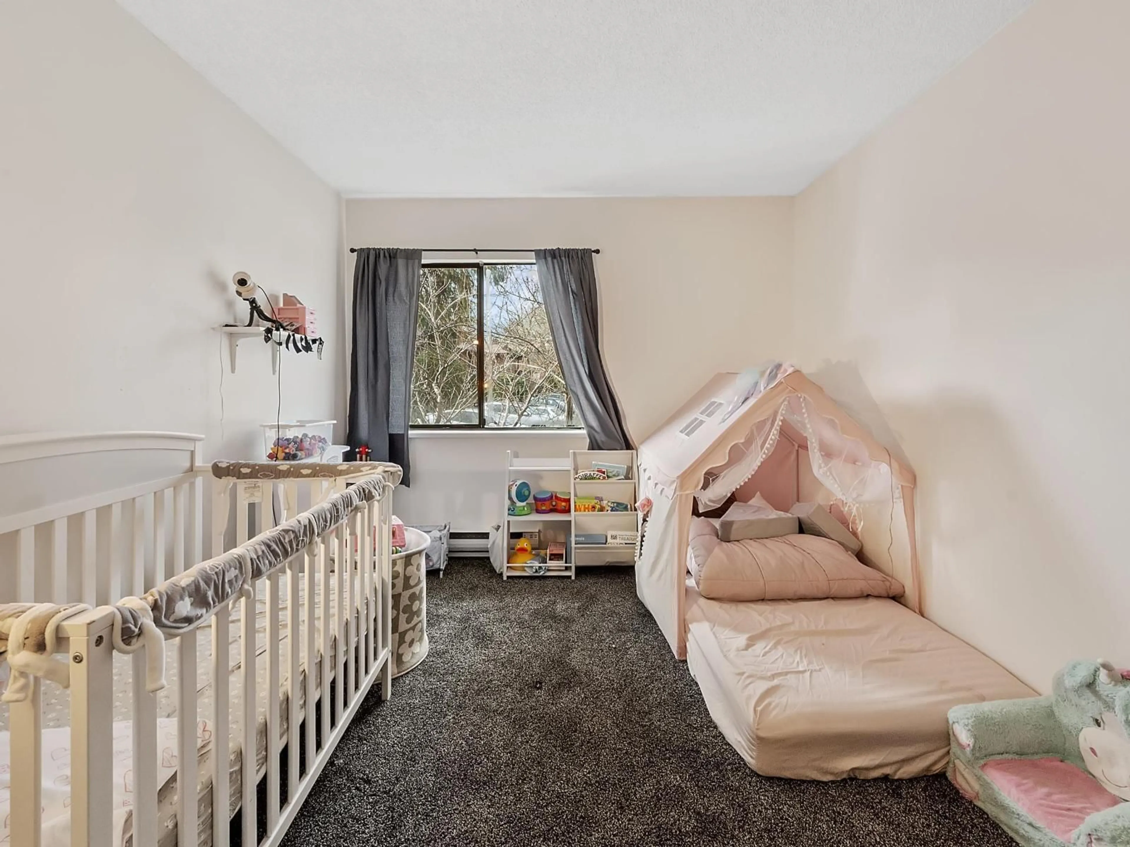 A pic of a room for 1615 - 10620 150 STREET, Surrey British Columbia V3R7S1