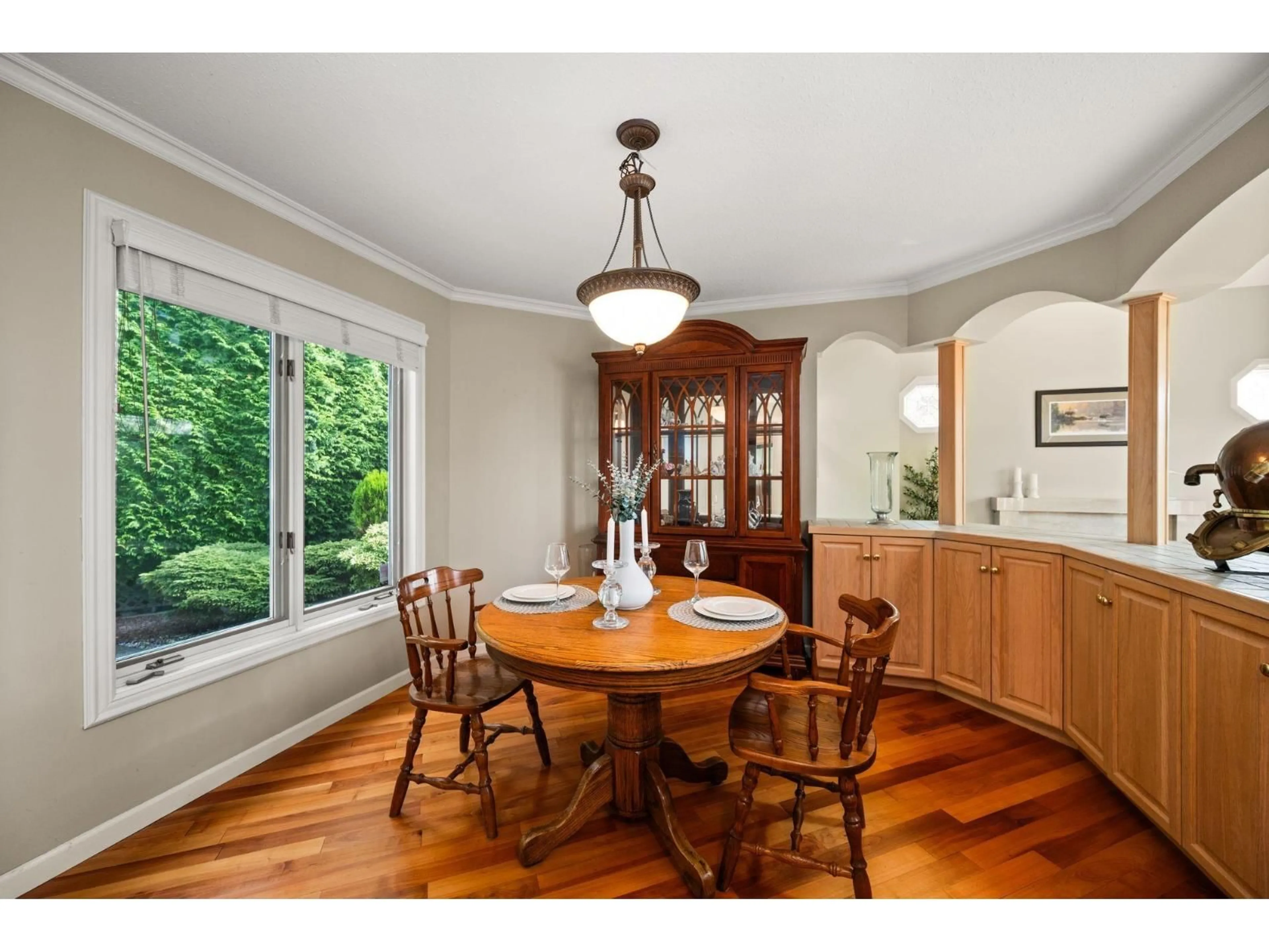Dining room, wood/laminate floor for 12334 56 AVENUE, Surrey British Columbia V3X2X2