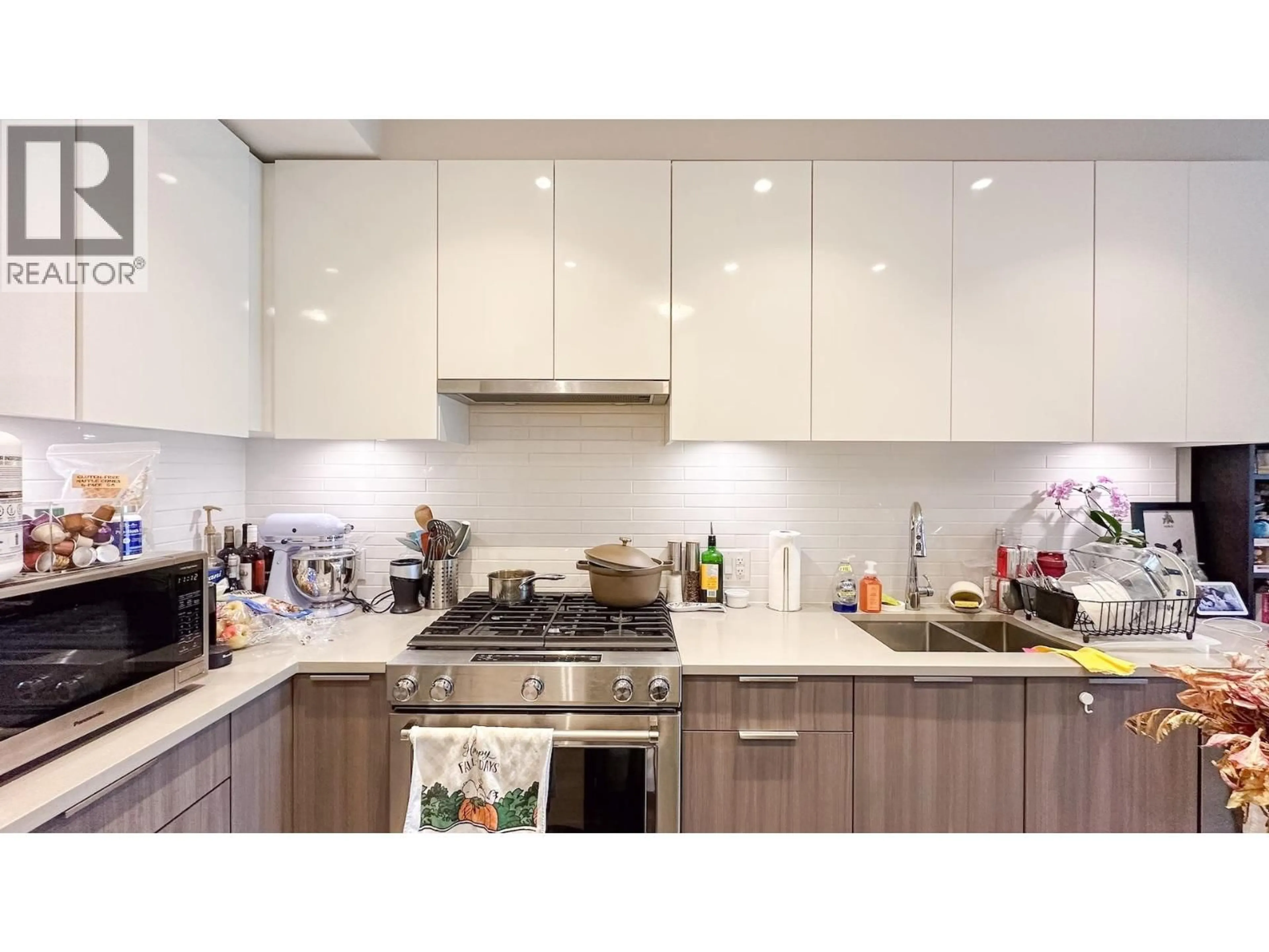 Unknown for 301 - 3588 SAWMILL CRESCENT, Vancouver British Columbia V5S0H5