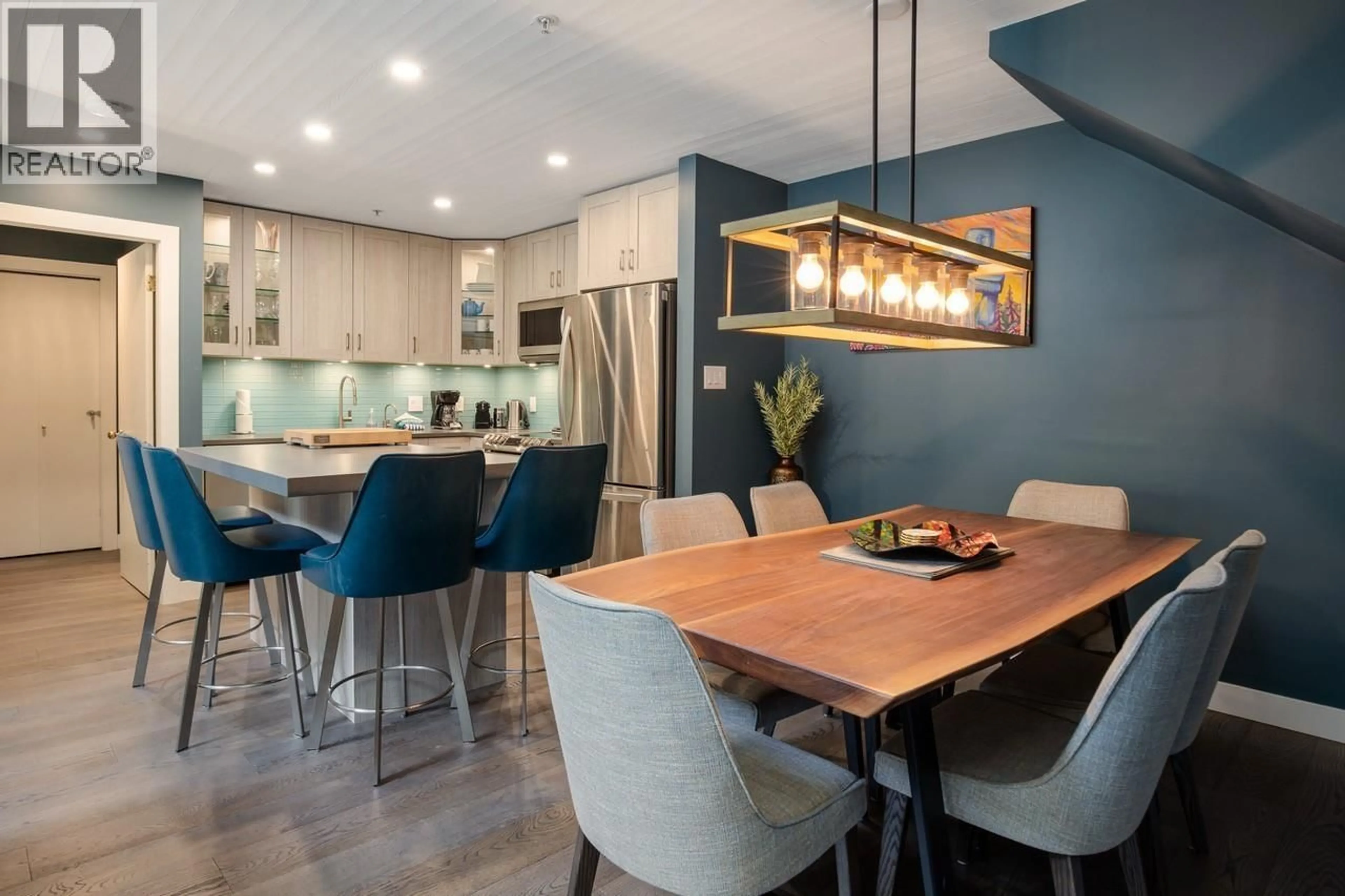 Open concept kitchen, unknown for 8 - 4857 PAINTED CLIFF ROAD, Whistler British Columbia V8E1C8