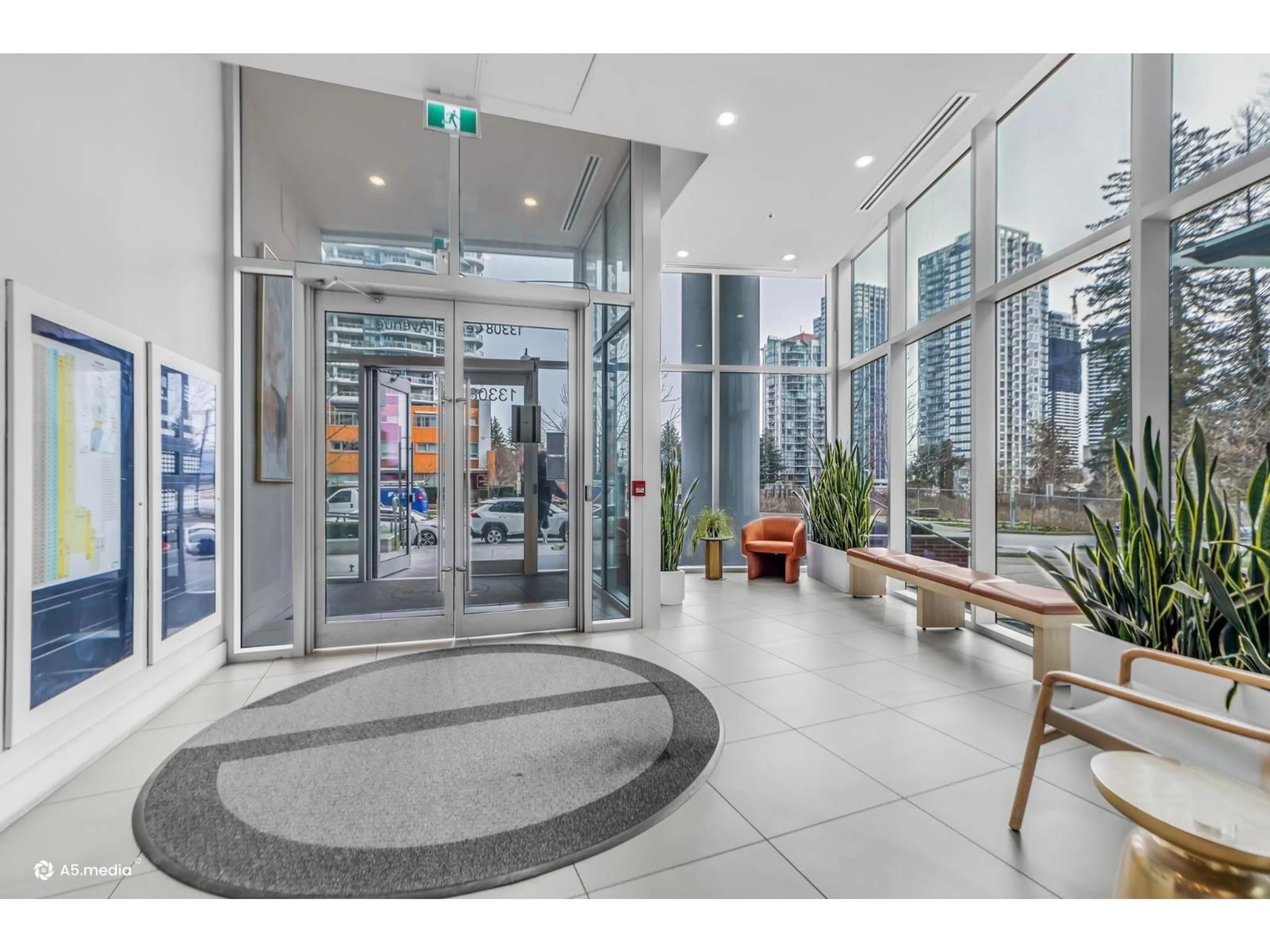 Indoor foyer for 2903 - 13308 CENTRAL AVENUE, Surrey British Columbia V3T0M4