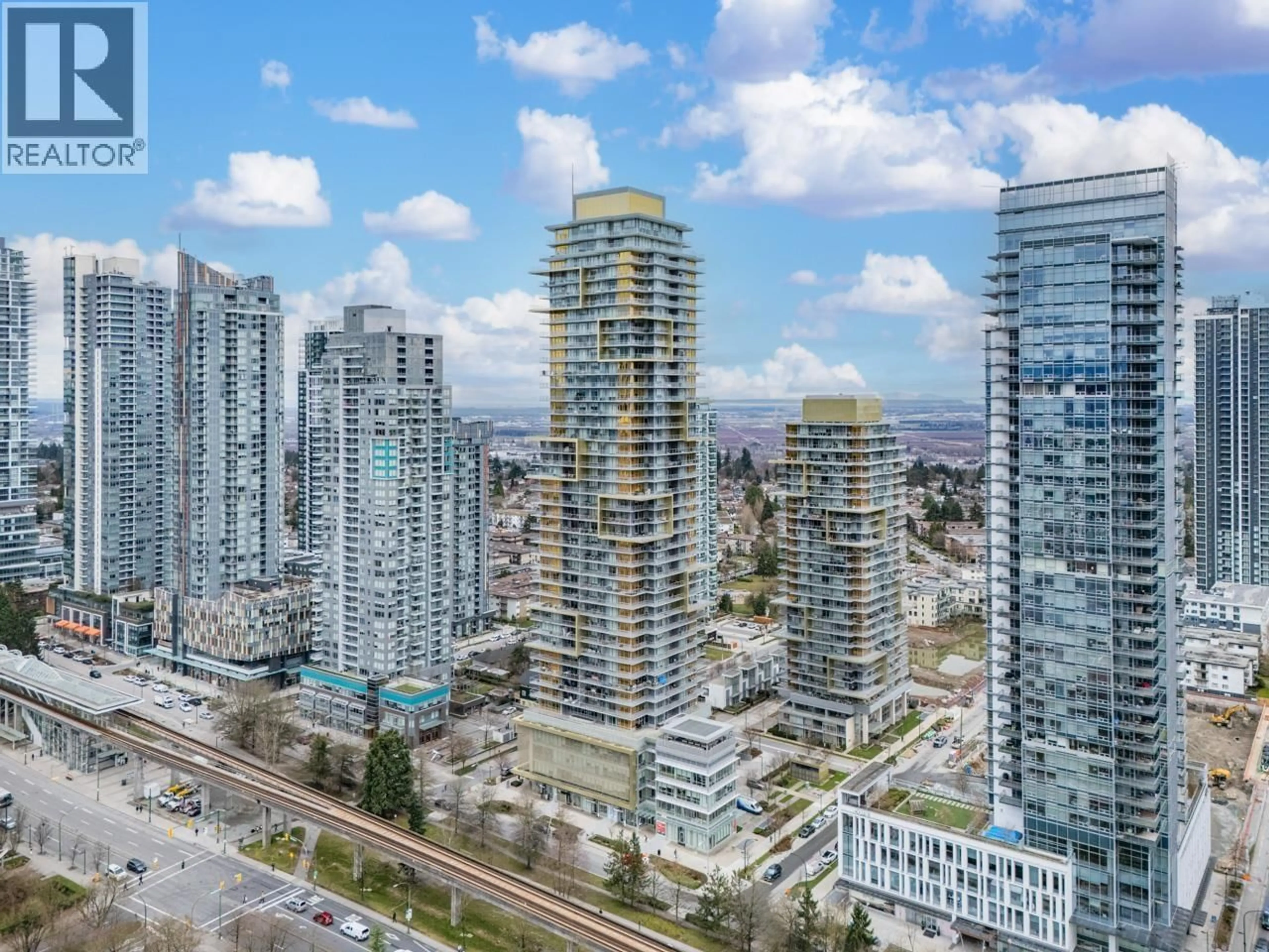 A pic from outside/outdoor area/front of a property/back of a property/a pic from drone, city buildings view from balcony for 1806 - 6383 MCKAY AVENUE, Burnaby British Columbia V5H0H8