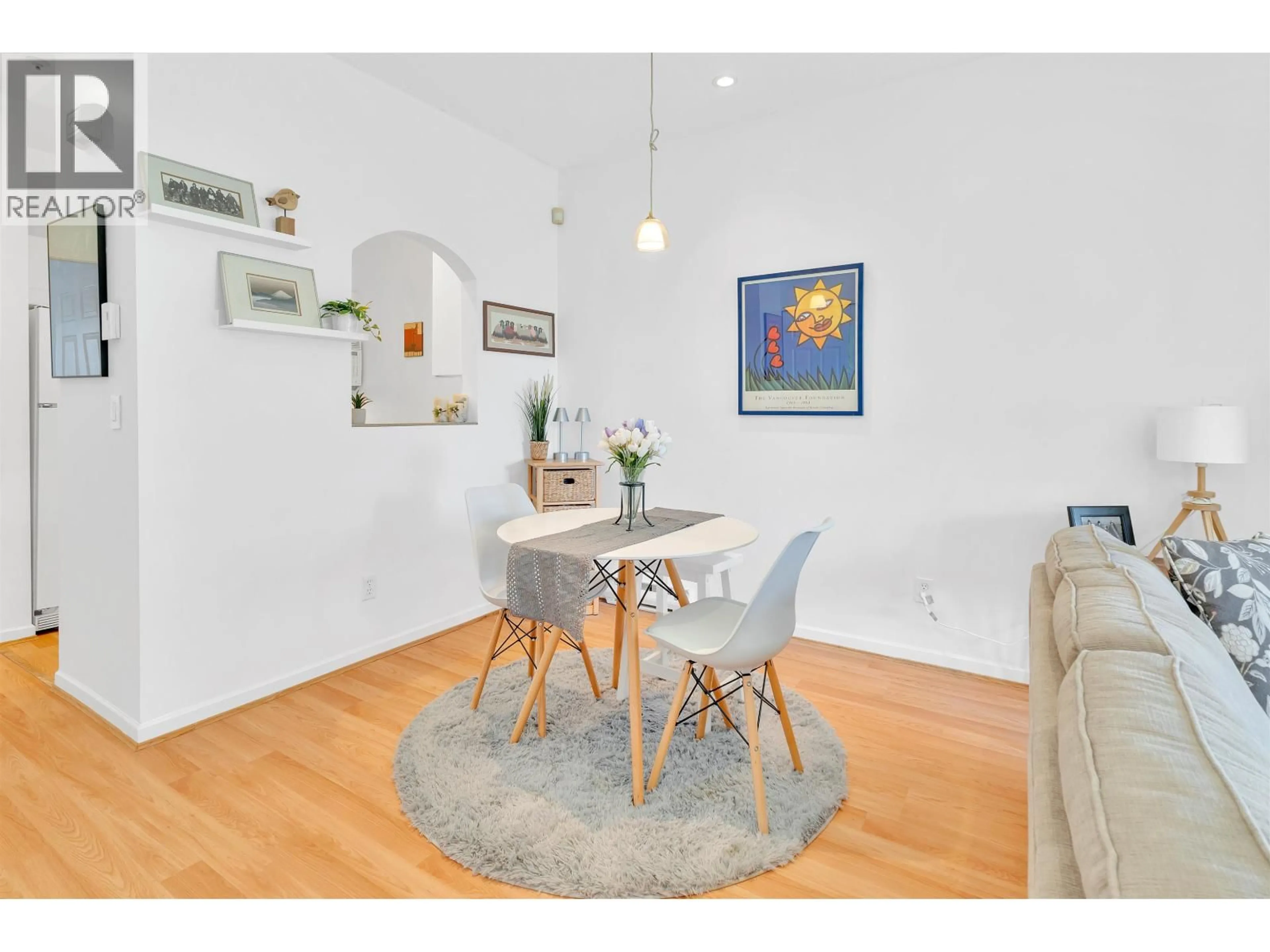 Dining room, wood/laminate floor for 56 - 2422 HAWTHORNE AVENUE, Port Coquitlam British Columbia V3C6K7
