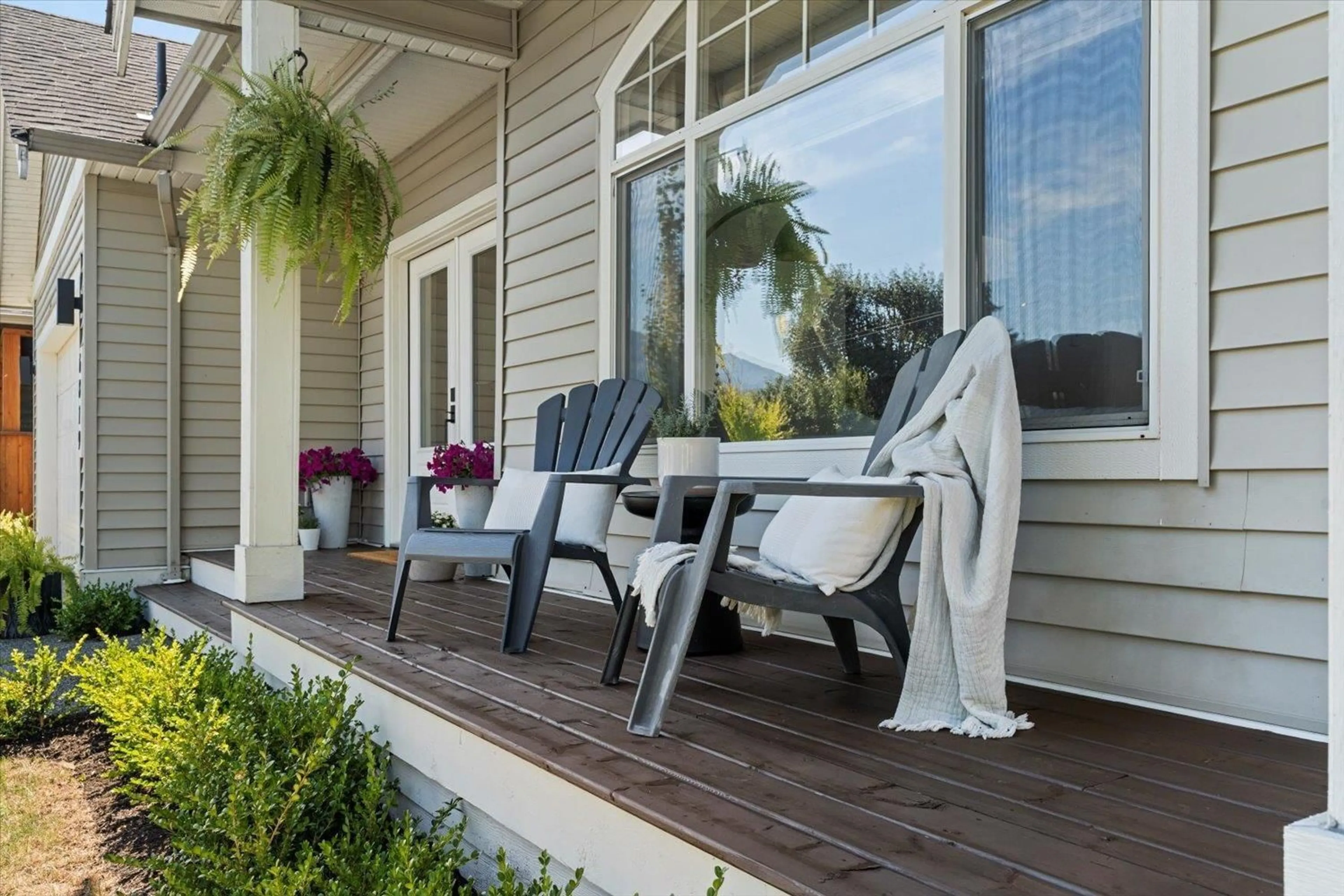 Patio, unknown for 6819 SCHOOL LANE, Chilliwack British Columbia V2R5T1