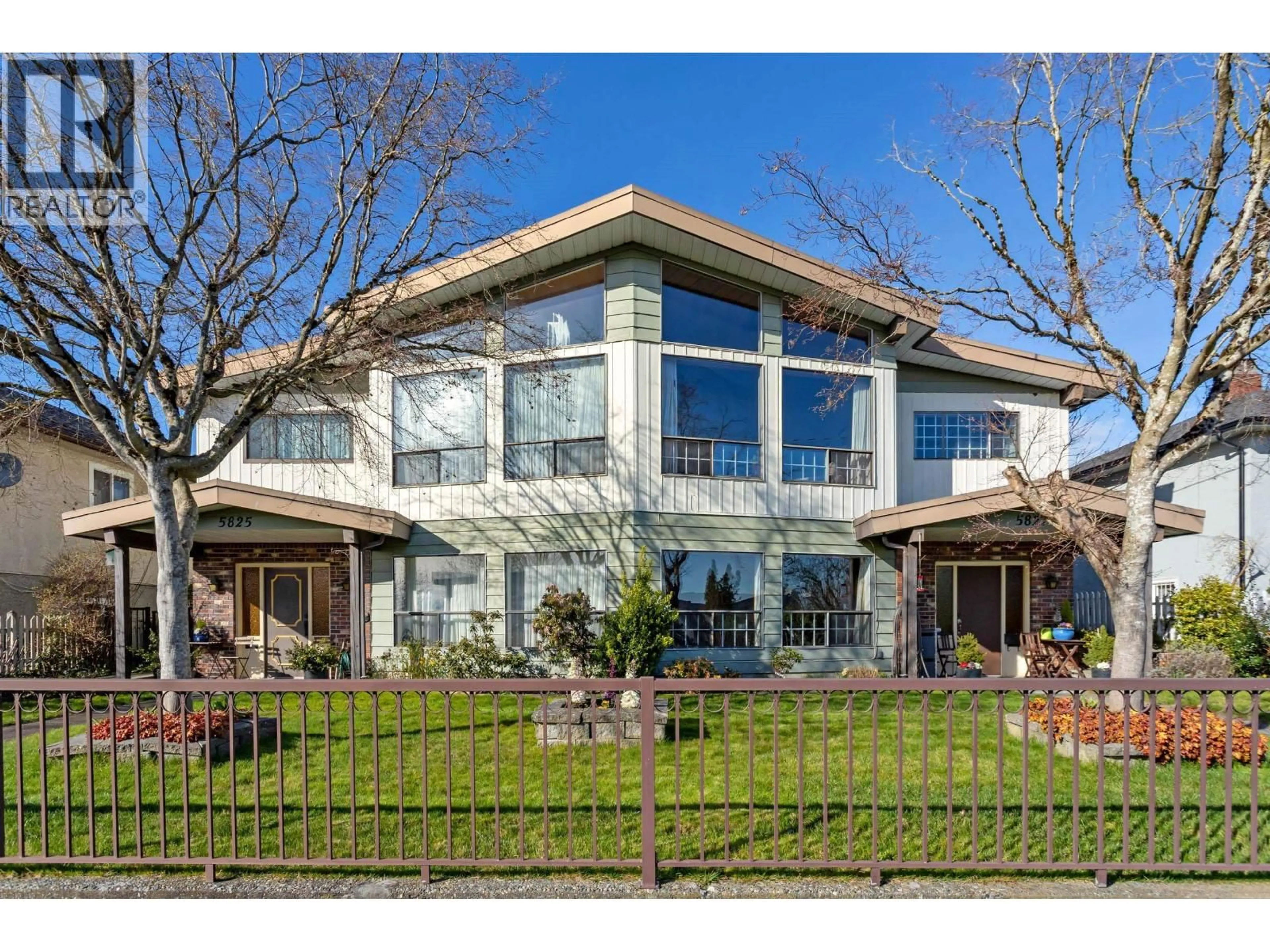 Unknown for 5825 CLINTON STREET, Burnaby British Columbia V5J2M4