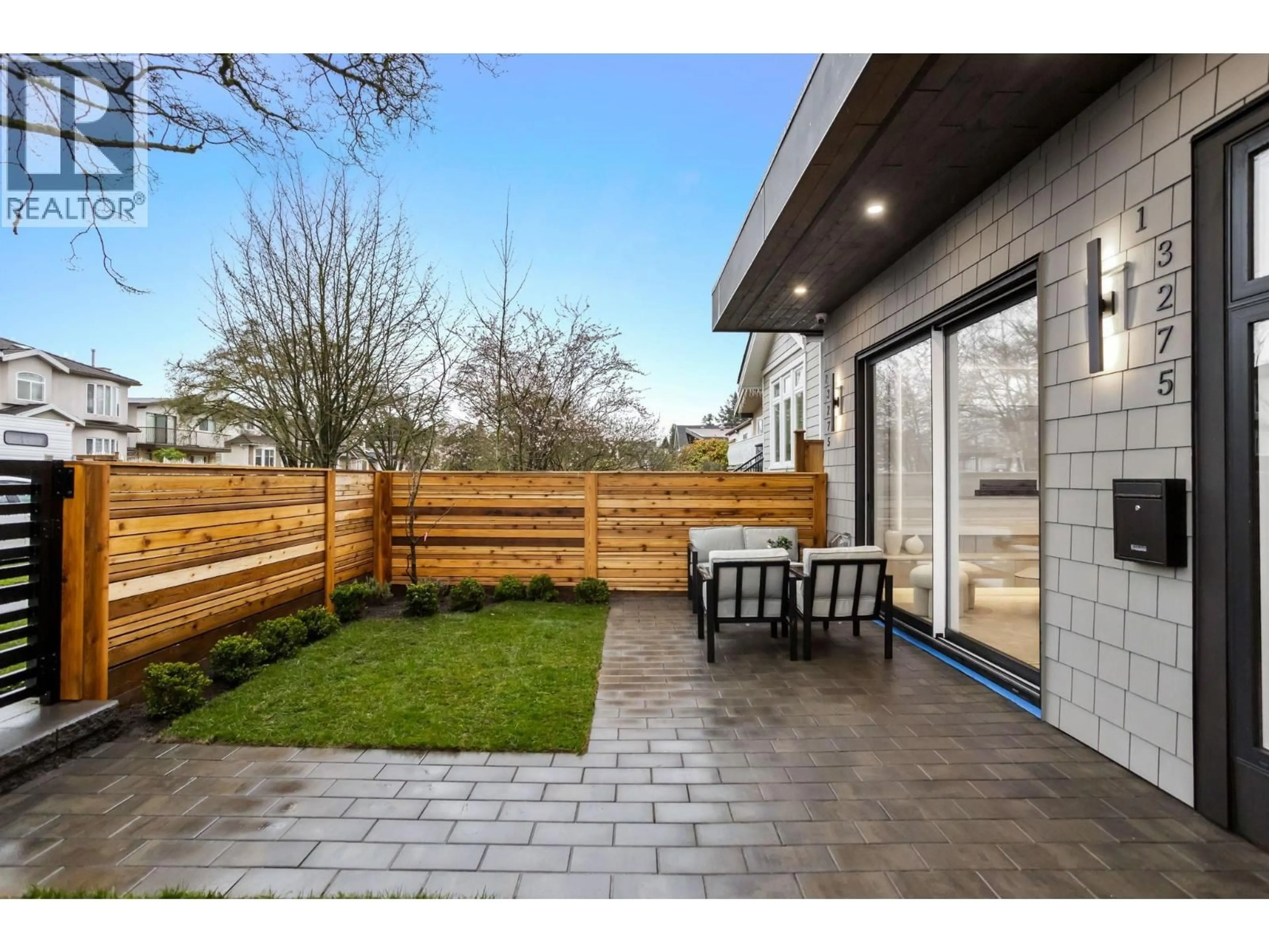 Patio, street for 1 - 3275 GRAVELEY STREET, Vancouver British Columbia V5K3K8