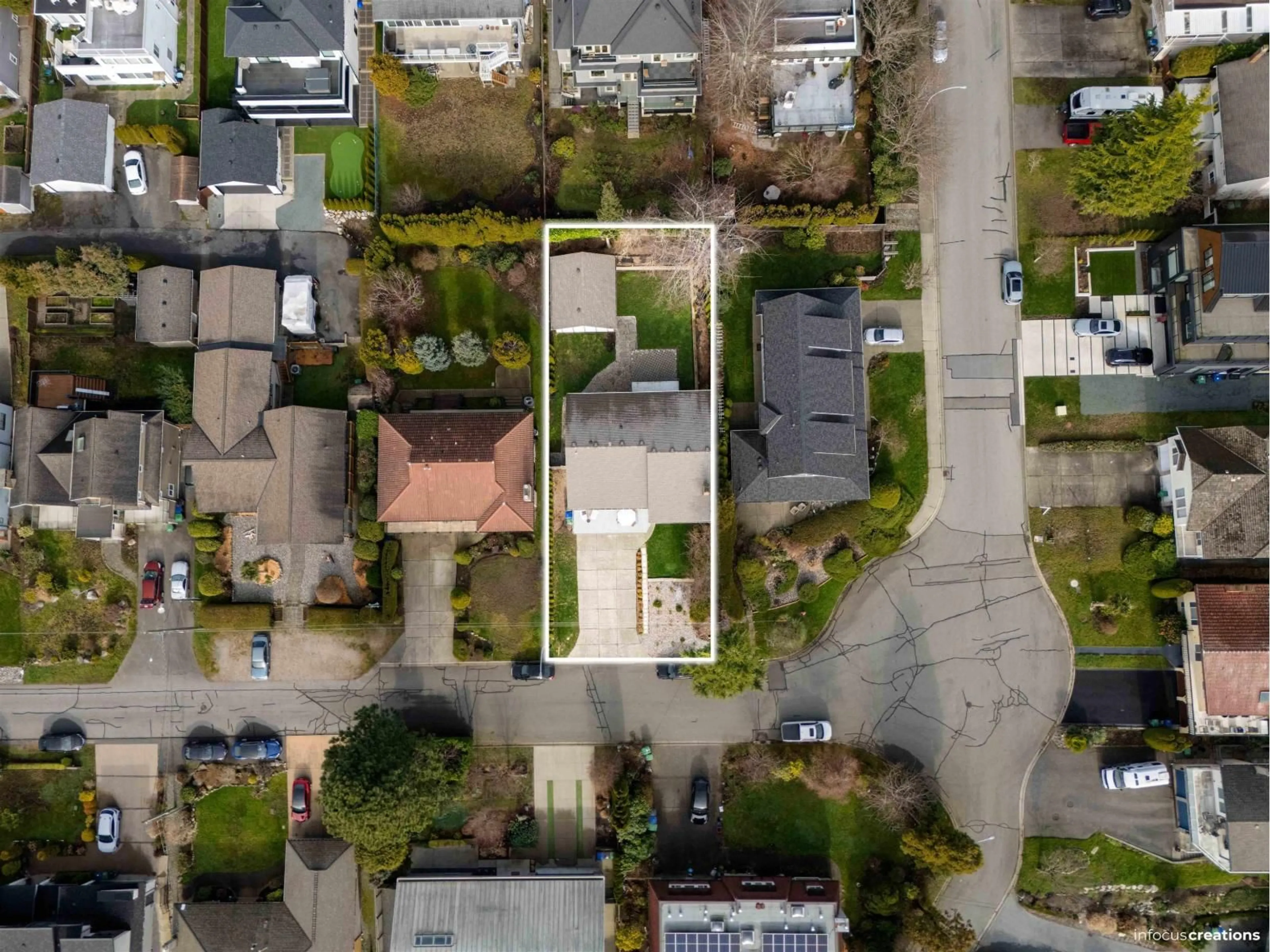 A pic from outside/outdoor area/front of a property/back of a property/a pic from drone, street for 13259 14 AVENUE, Surrey British Columbia V4A1G7