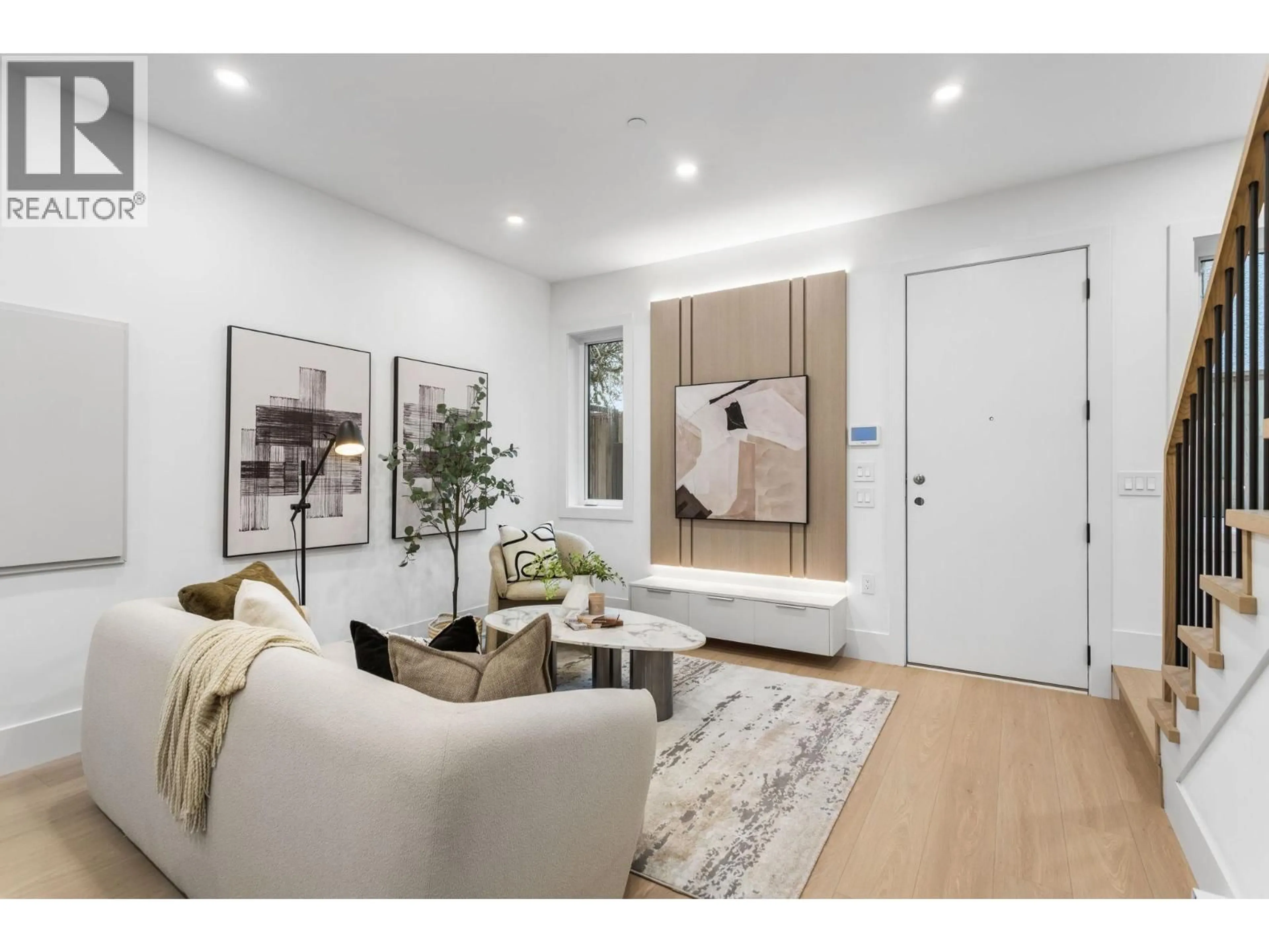 Unknown for 3277 GRAVELEY STREET, Vancouver British Columbia V5K3K8