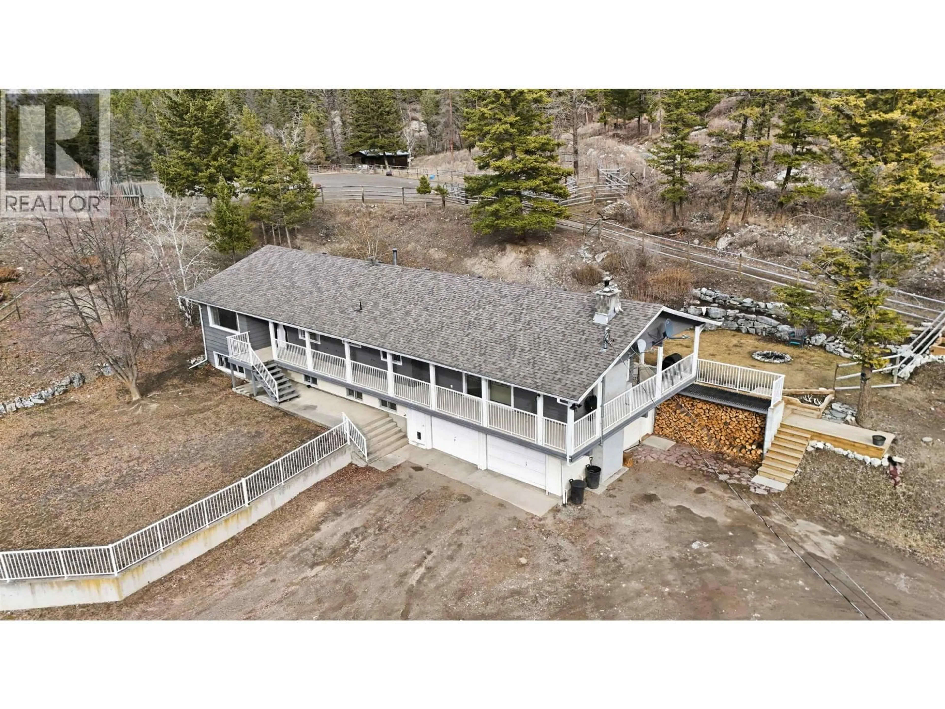 A pic from outside/outdoor area/front of a property/back of a property/a pic from drone, building for 3023 DE SOUS MOUNTAIN ROAD, Williams Lake British Columbia V2G5M8