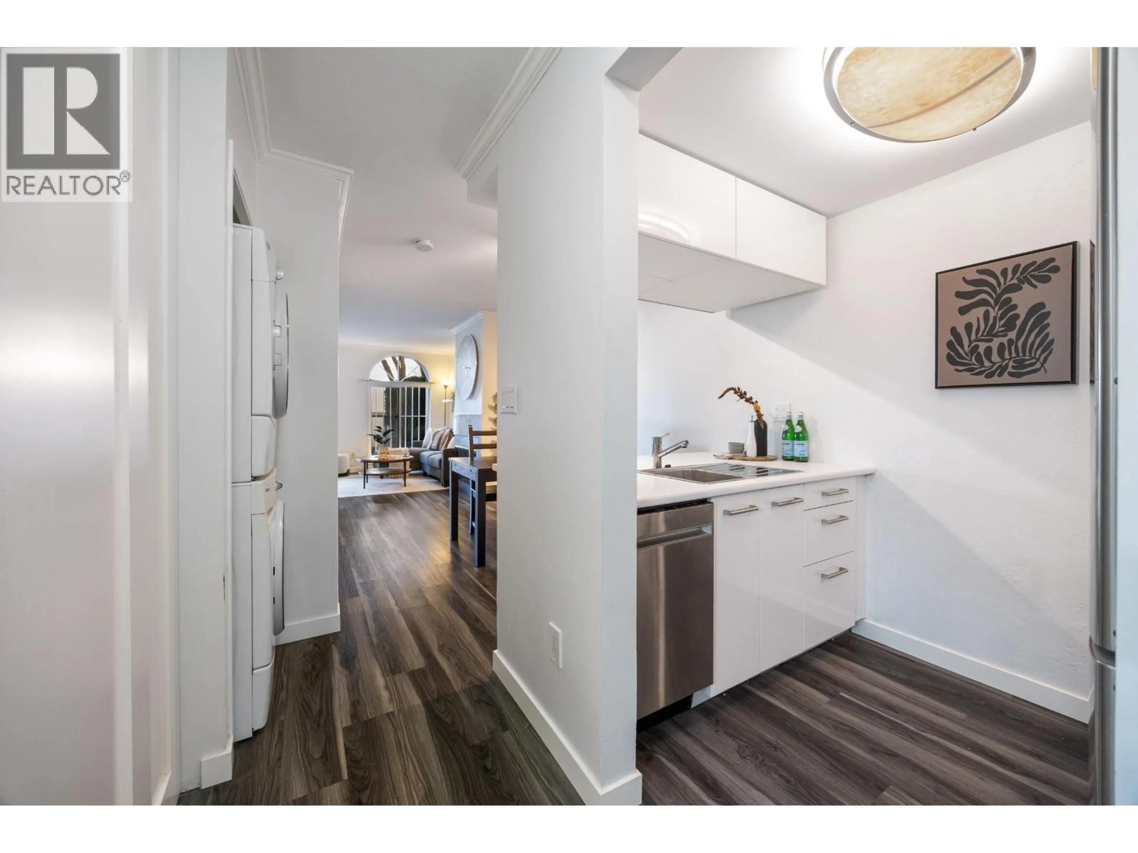 Unknown for 103 - 2110 CORNWALL AVENUE, Vancouver British Columbia V6K1B4