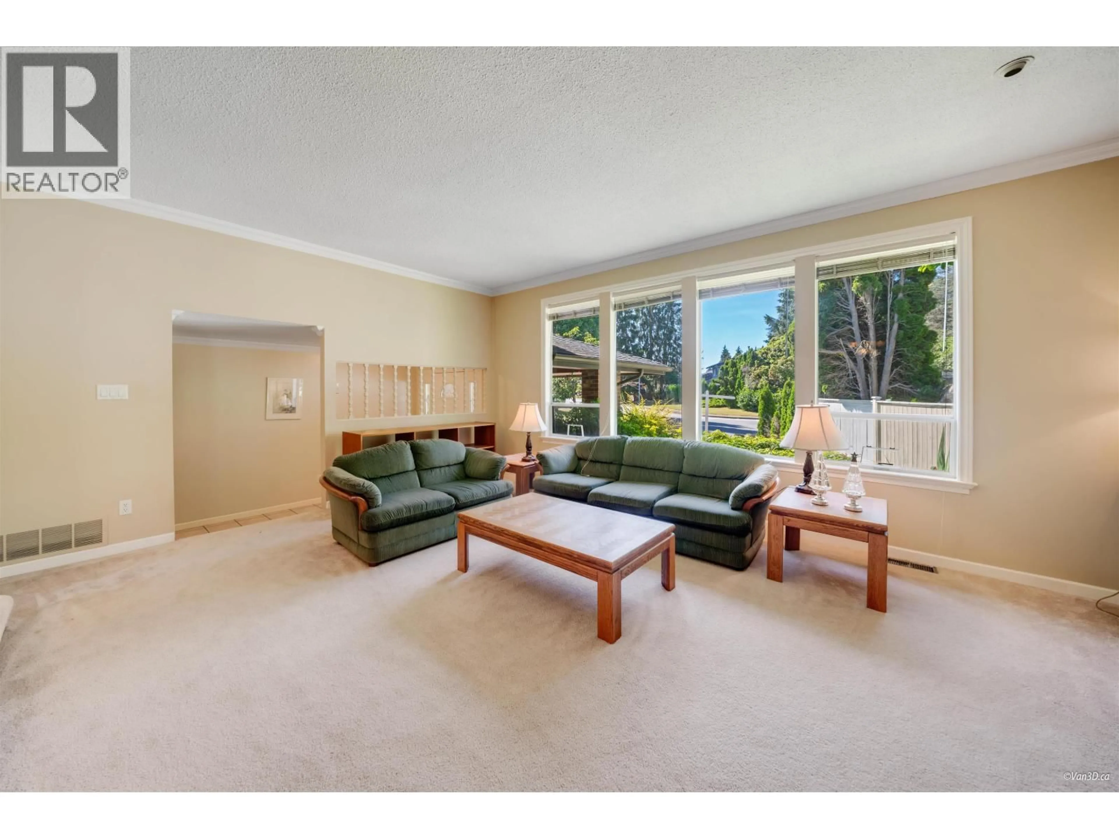 Living room with furniture, carpet floor for 7720 WATERTON DRIVE, Richmond British Columbia V7A4G4