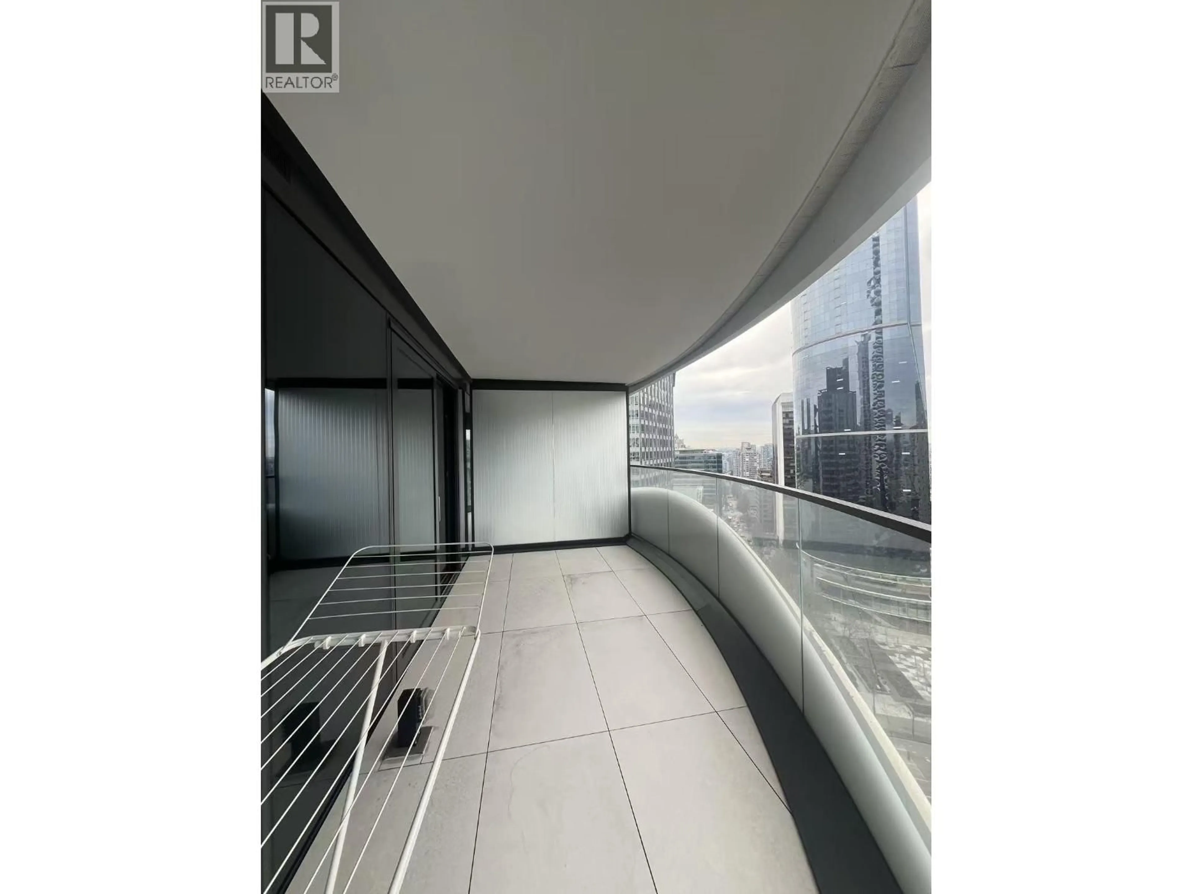 Indoor foyer for 1603 - 1033 NELSON STREET, Vancouver British Columbia V6E0E5