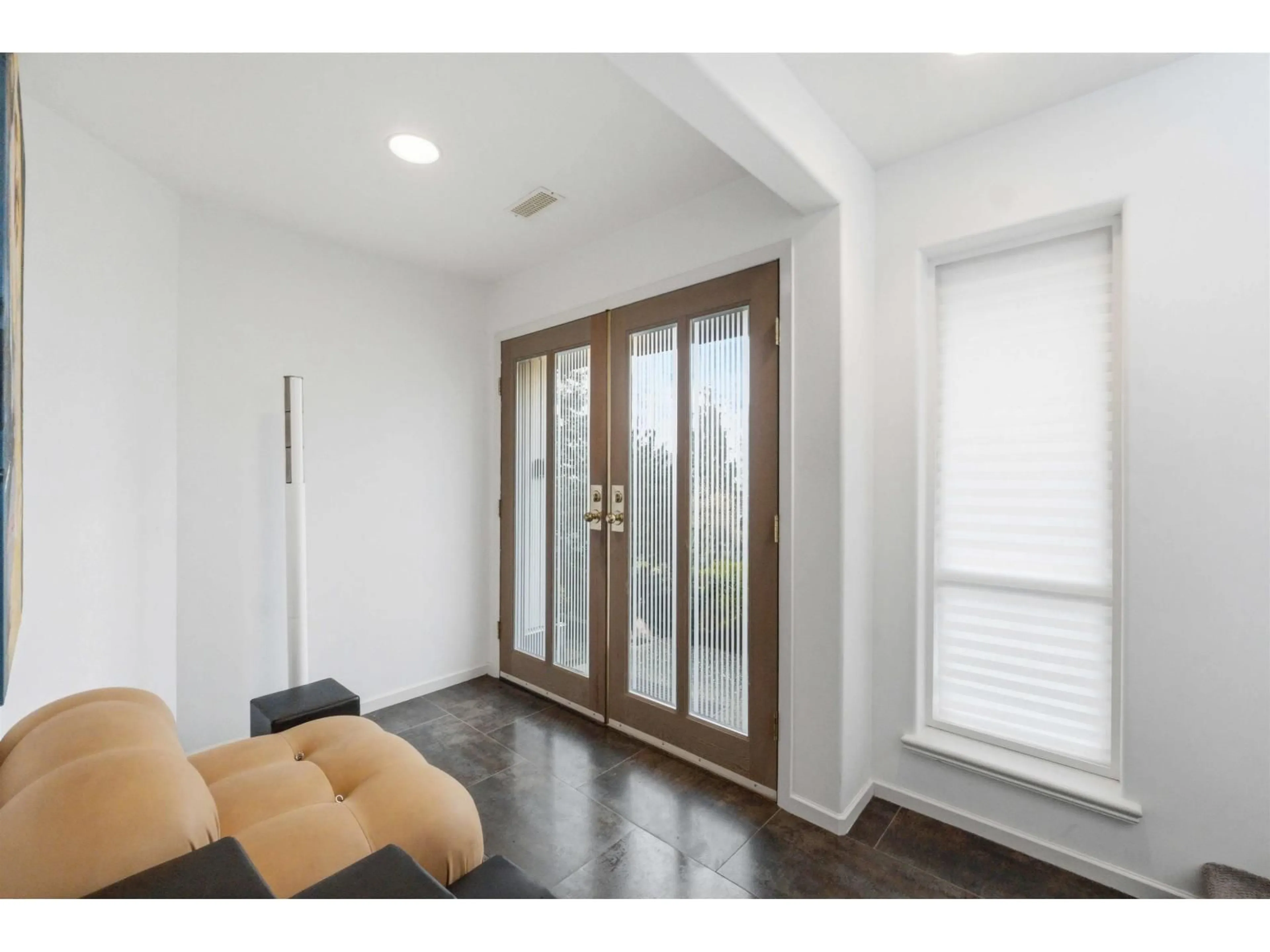 Indoor entryway for 11151 164 STREET, Surrey British Columbia V4N4X9