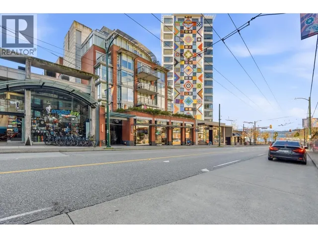 301 - 1762 DAVIE STREET, Vancouver 2