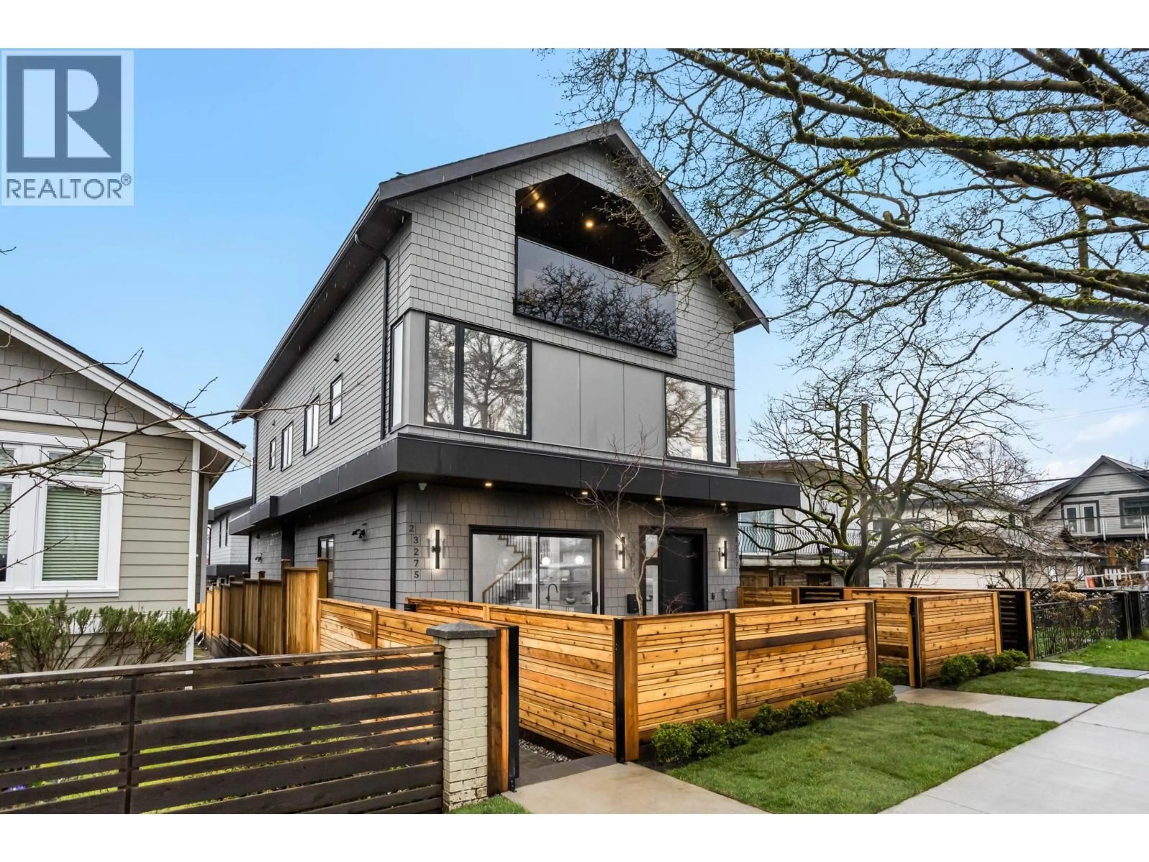 Unknown for 2 - 3275 GRAVELEY STREET, Vancouver British Columbia V5K3K8