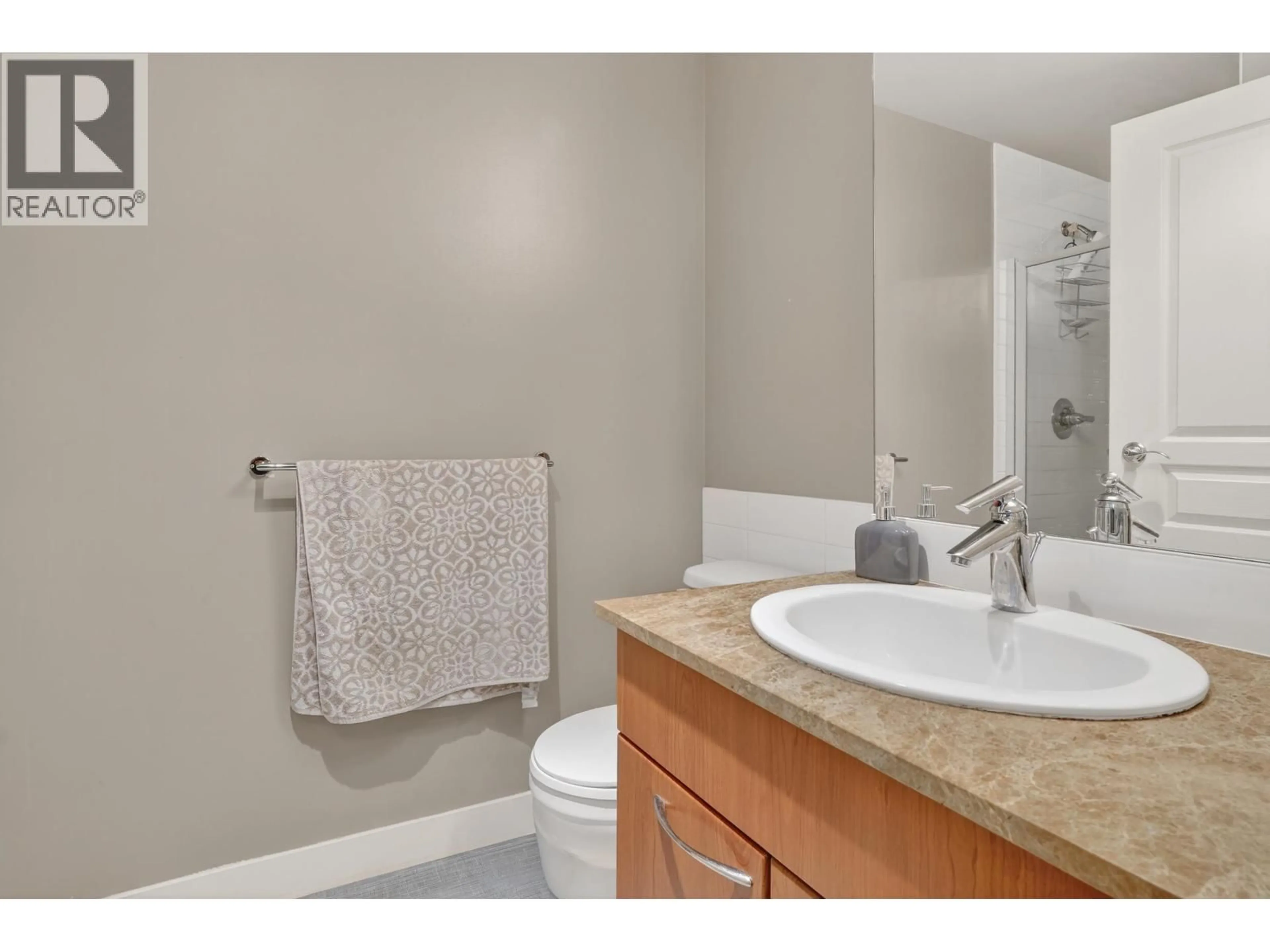 Standard bathroom, ceramic/tile floor for 609 - 4028 KNIGHT STREET, Vancouver British Columbia V5N3M2