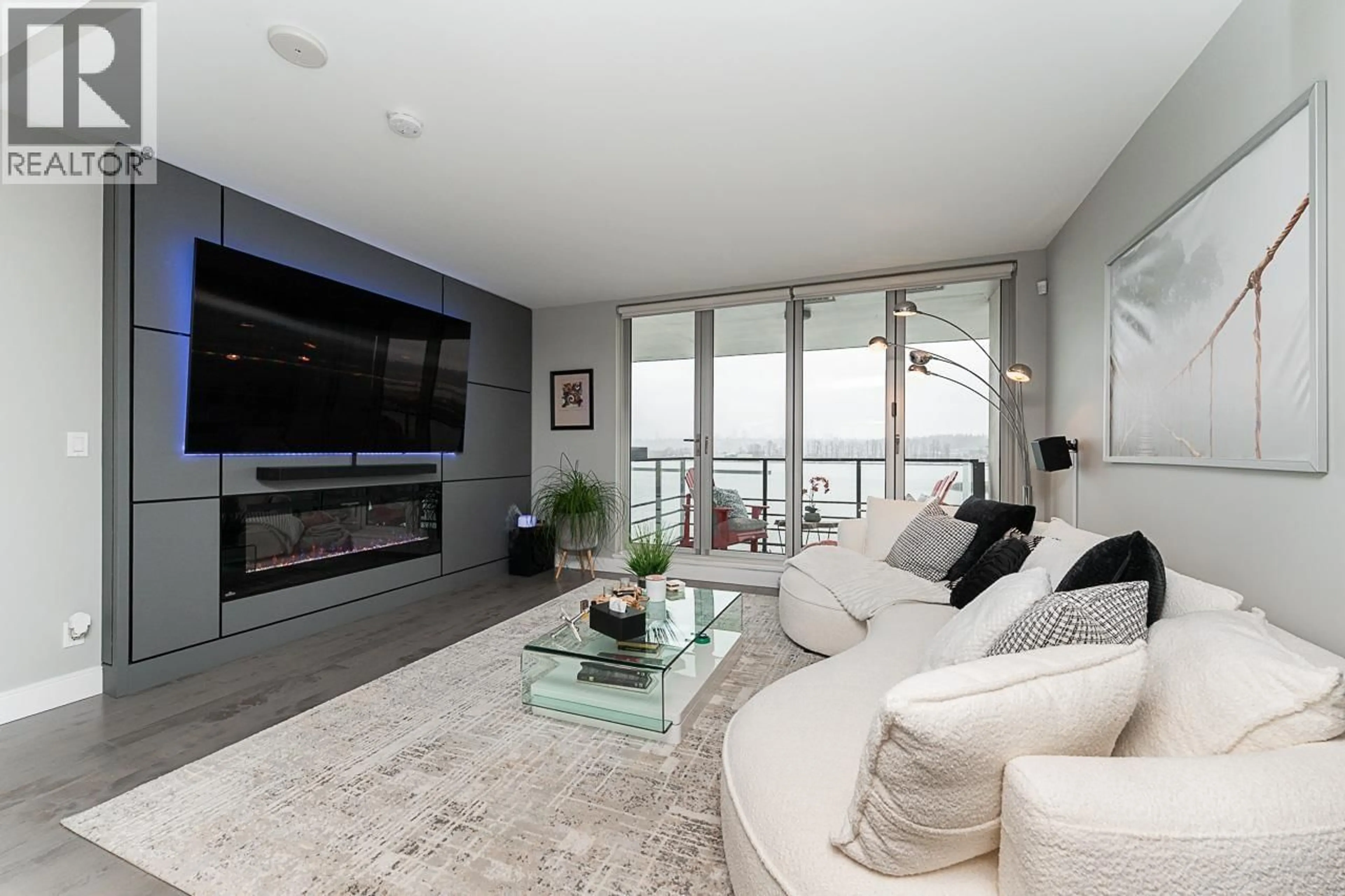 Living room with furniture, unknown for TH511 - 210 SALTER STREET, New Westminster British Columbia V3M0J9