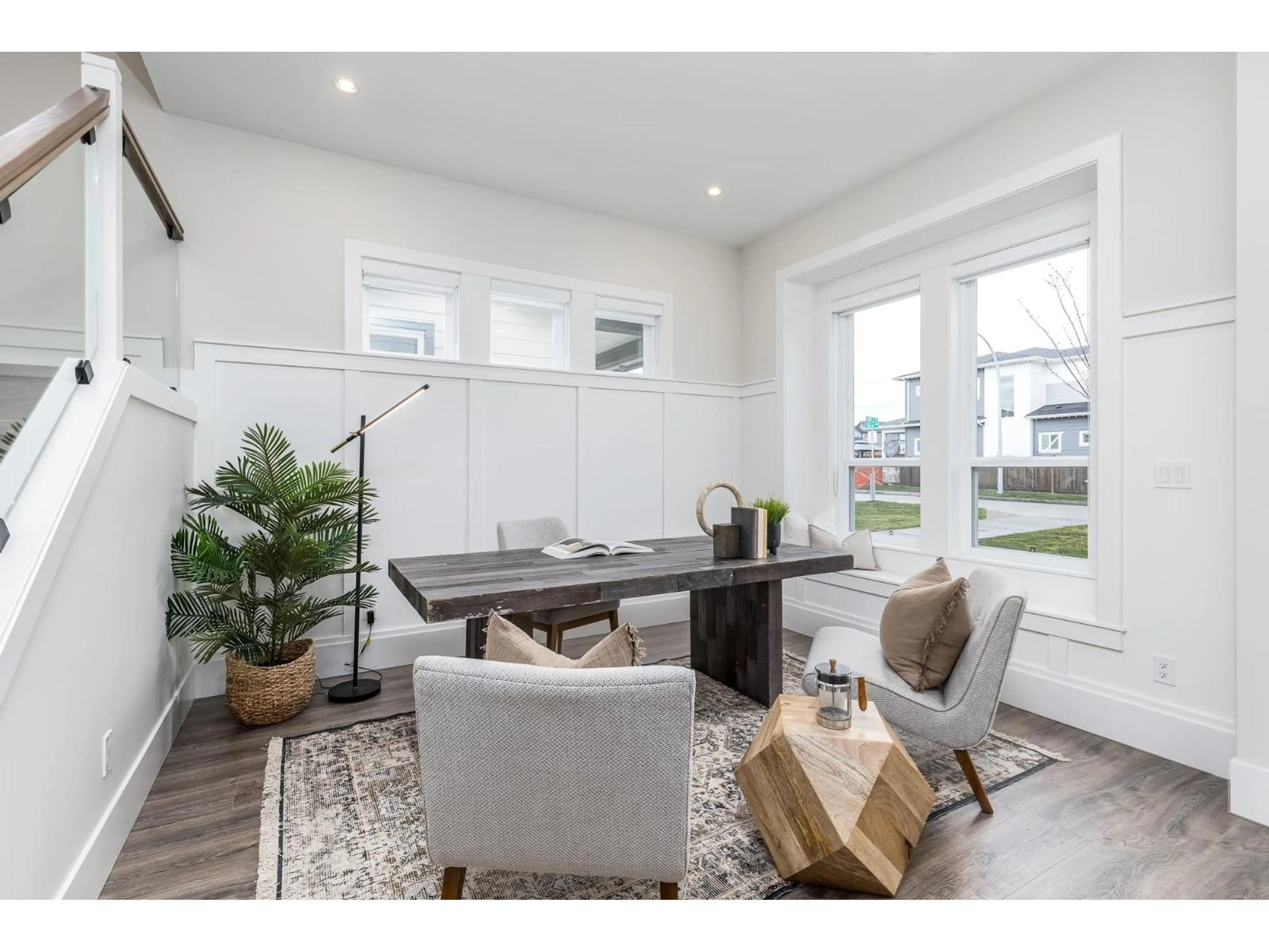 Unknown for 16742 20A AVENUE, Surrey British Columbia V3Z1J4
