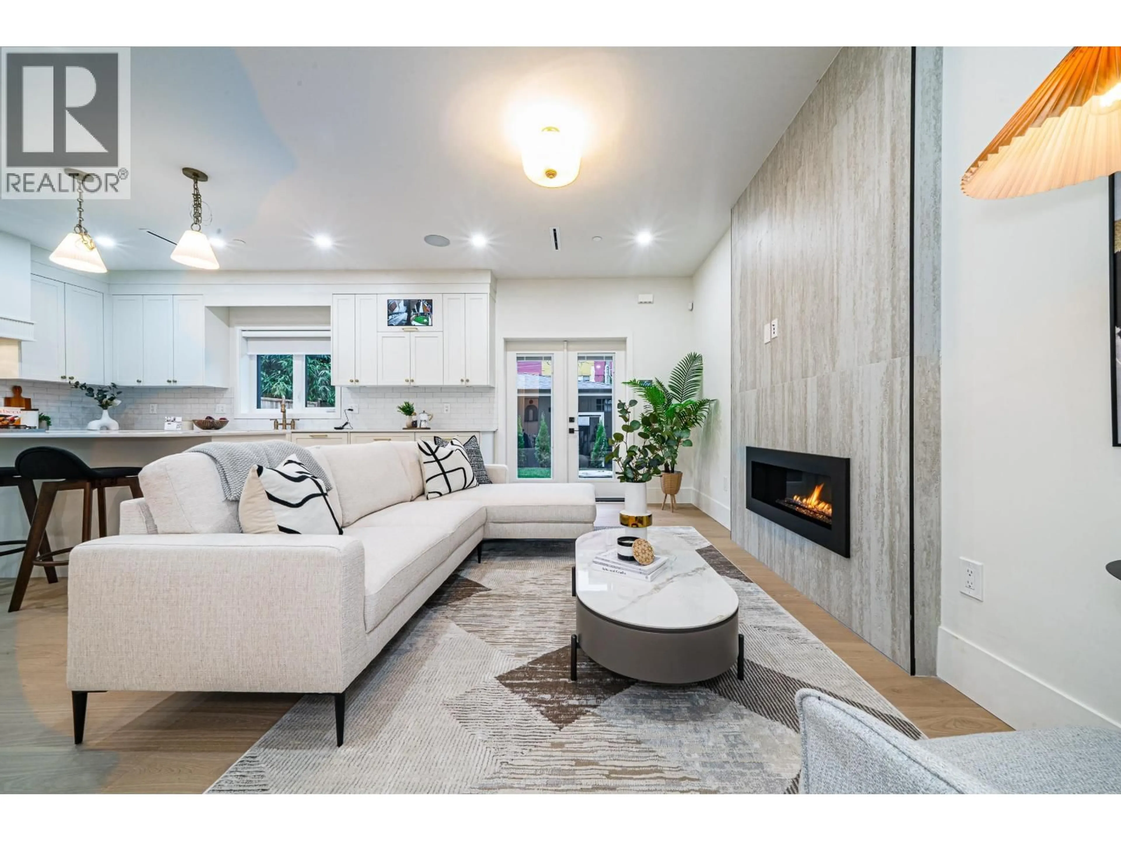 Living room with furniture, unknown for 3462 WELWYN STREET, Vancouver British Columbia V5N3Y7