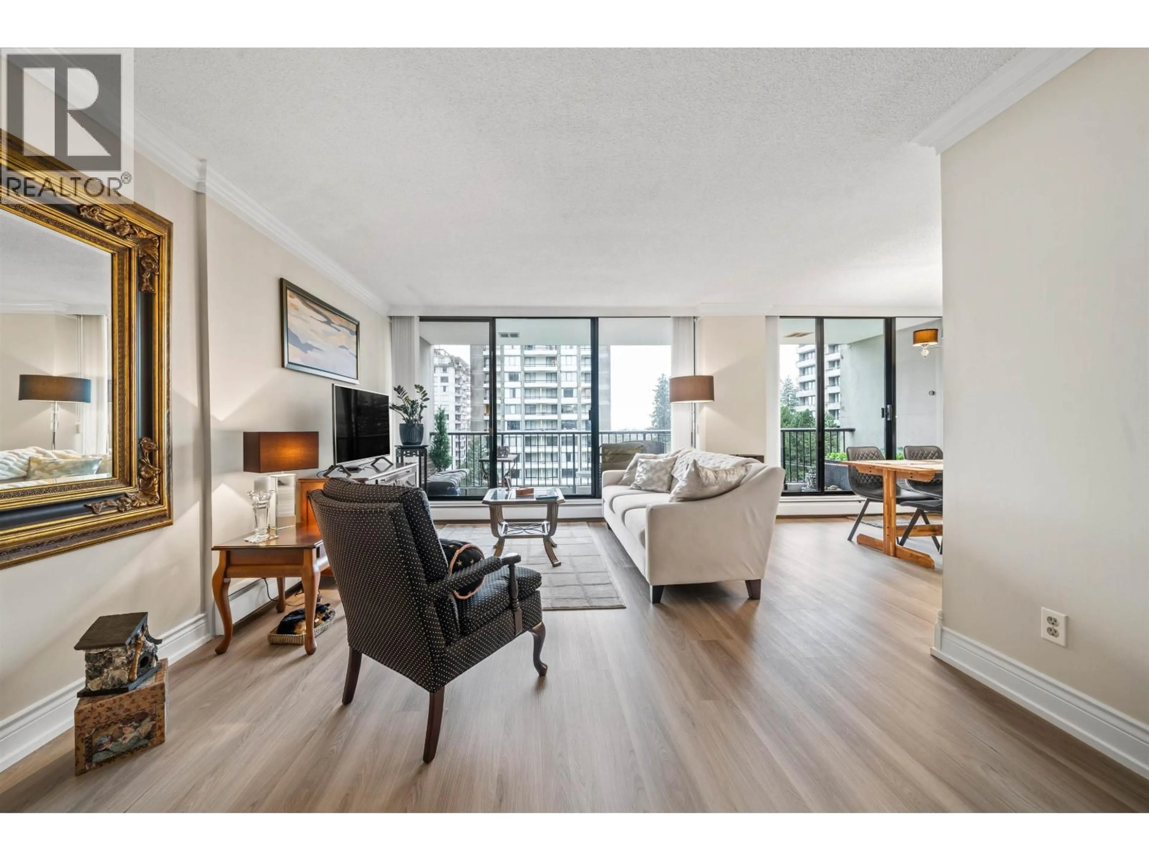 Living room with furniture, unknown for 502 - 710 SEVENTH AVENUE, New Westminster British Columbia V3M5V3