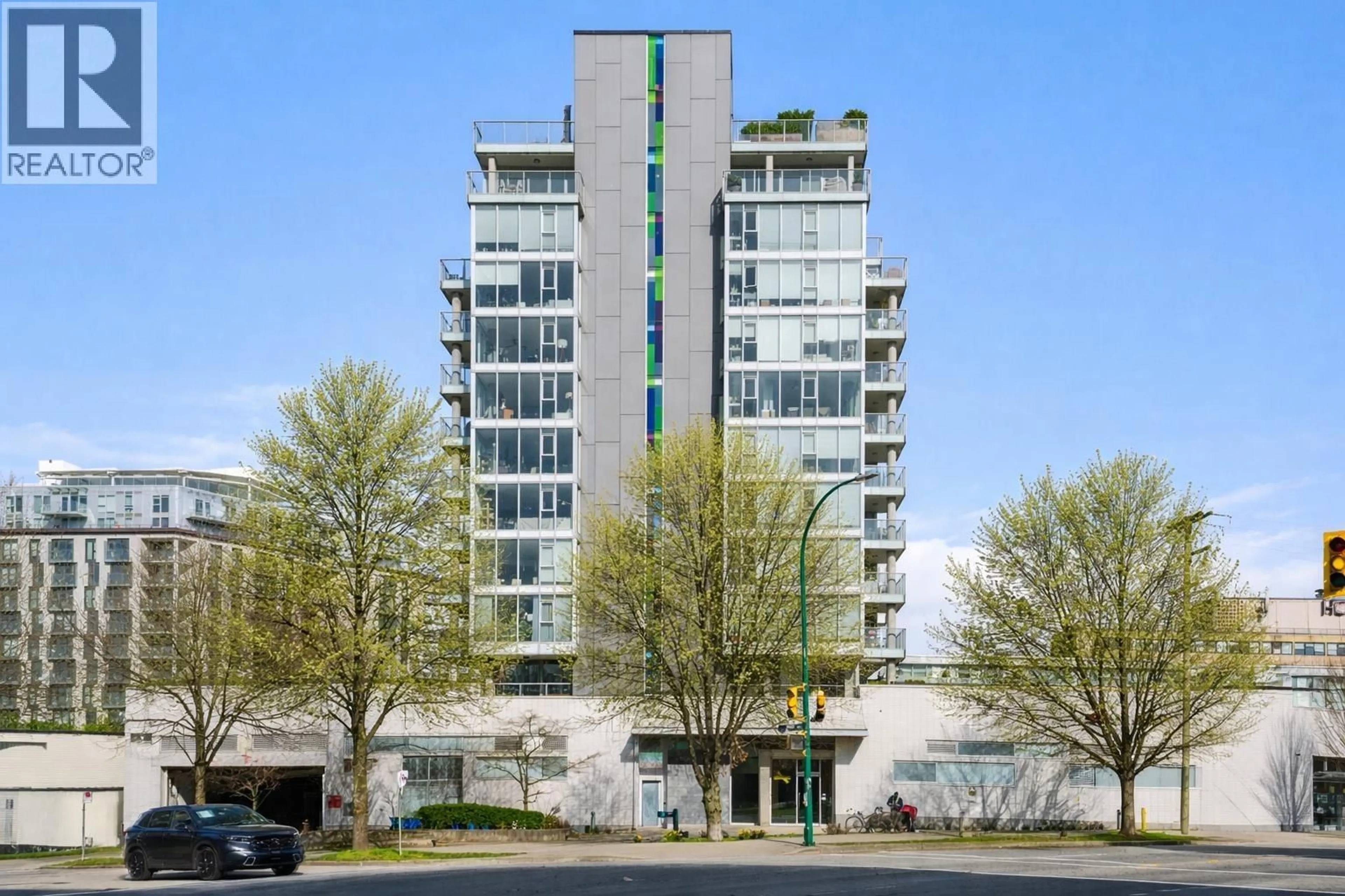 Indoor foyer for 901 - 2770 SOPHIA STREET, Vancouver British Columbia V5T0A4