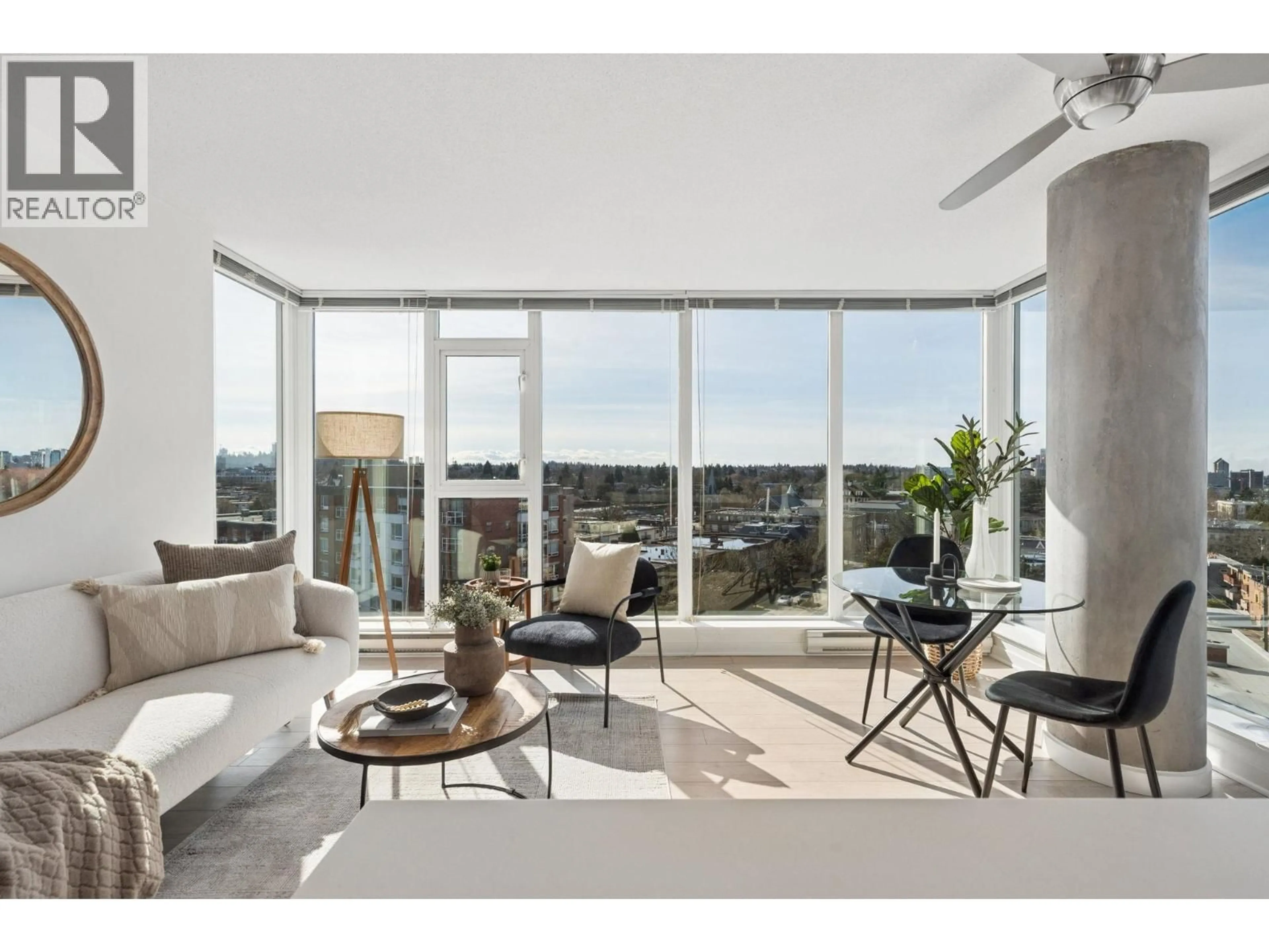 Living room with furniture, unknown for 901 - 2770 SOPHIA STREET, Vancouver British Columbia V5T0A4