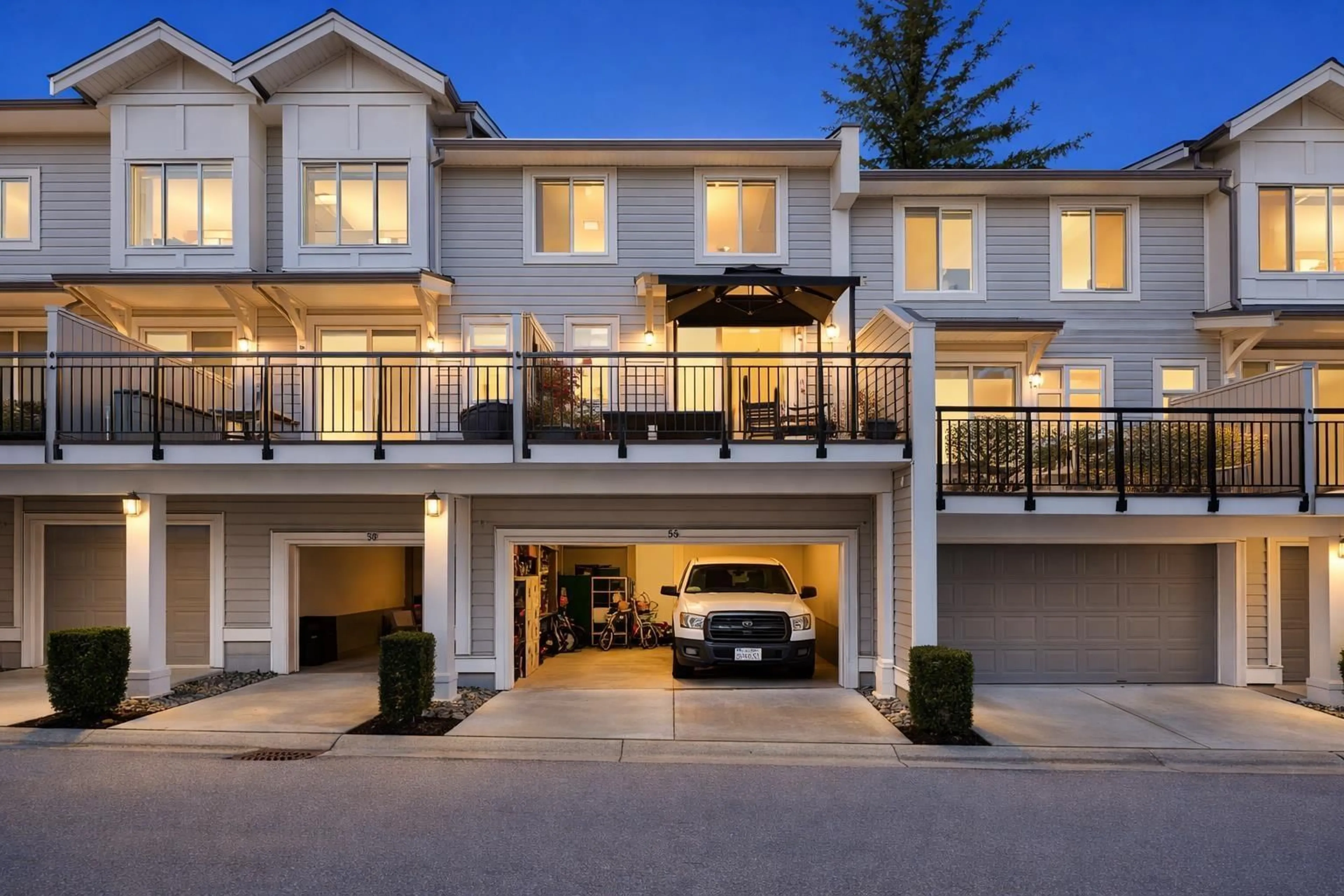 Unknown for 168 - 9718 161A STREET, Surrey British Columbia V4N6S7