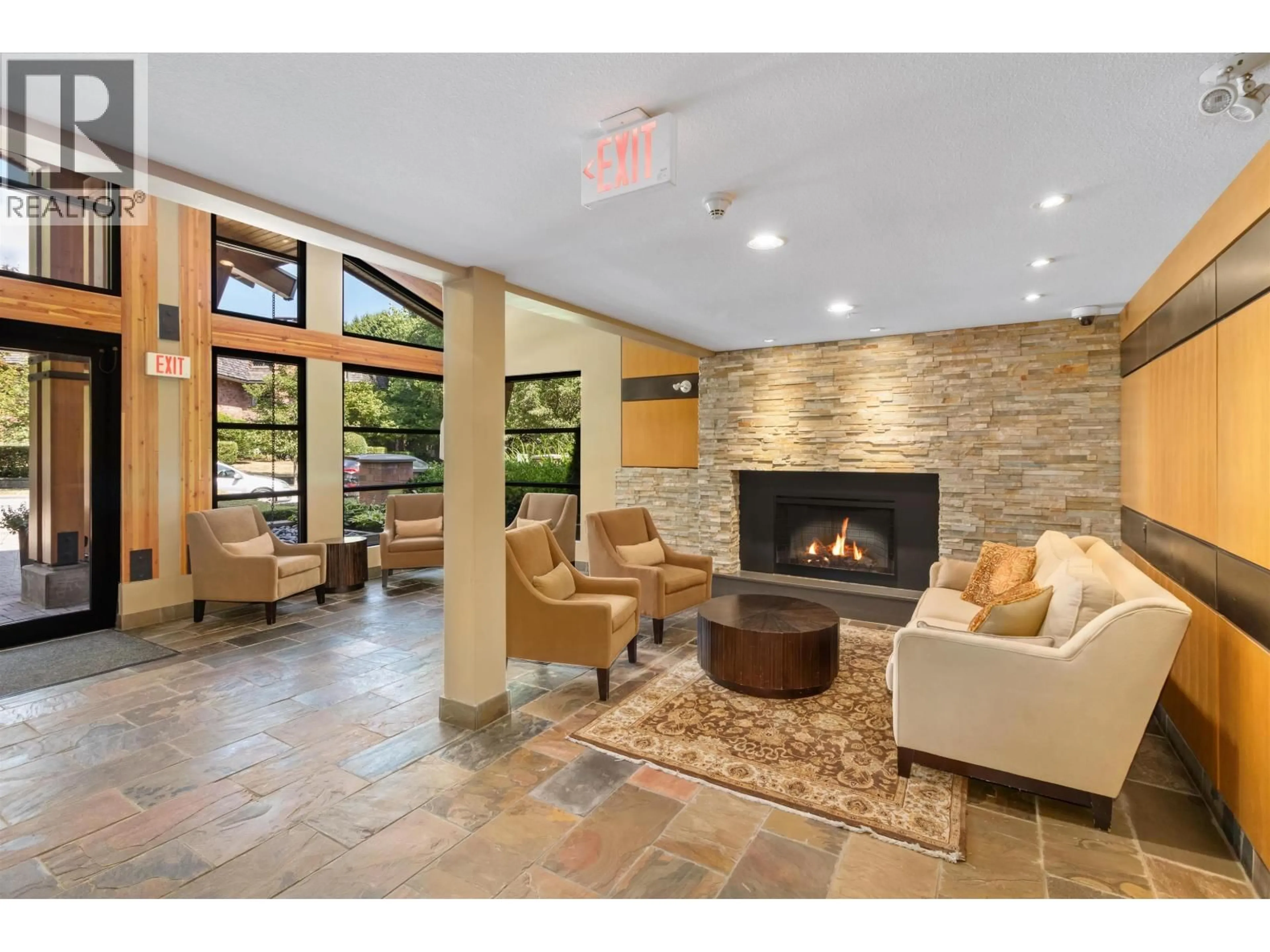 Lobby for 407 - 1111 27 STREET, North Vancouver British Columbia V7J1S3