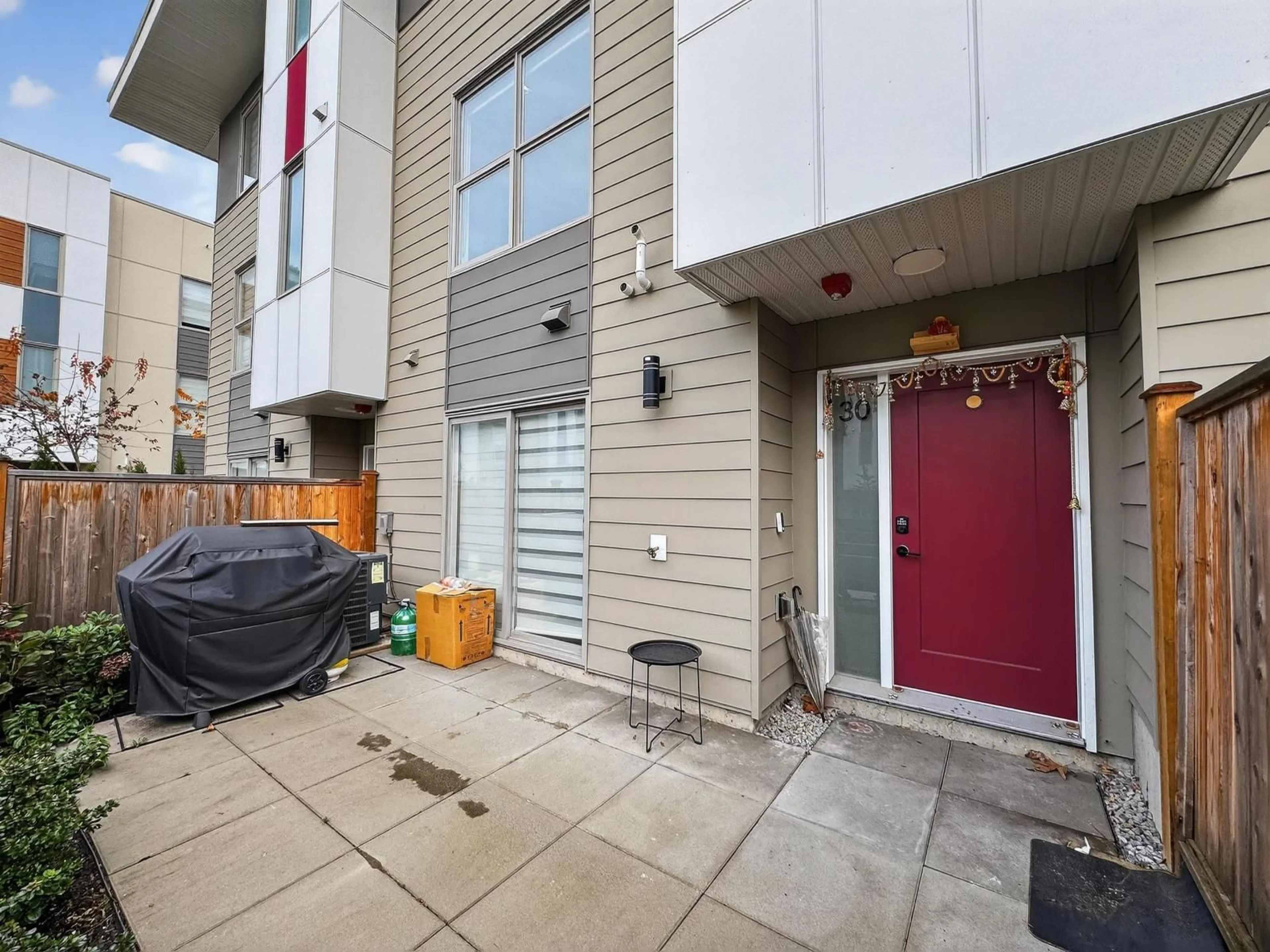 Patio, street for 30 - 12585 104A AVENUE, Surrey British Columbia V3V0G7