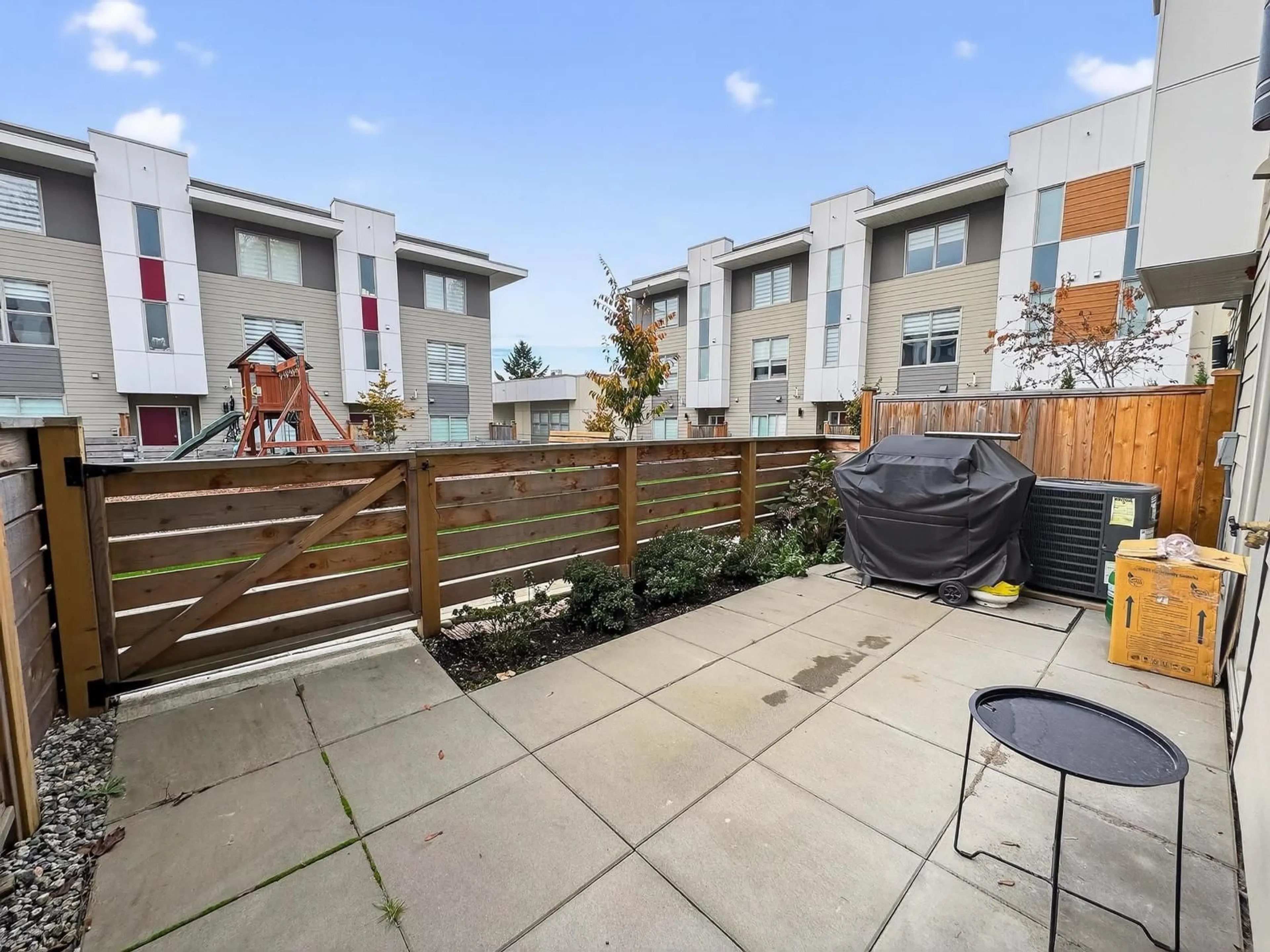 Patio, street for 30 - 12585 104A AVENUE, Surrey British Columbia V3V0G7