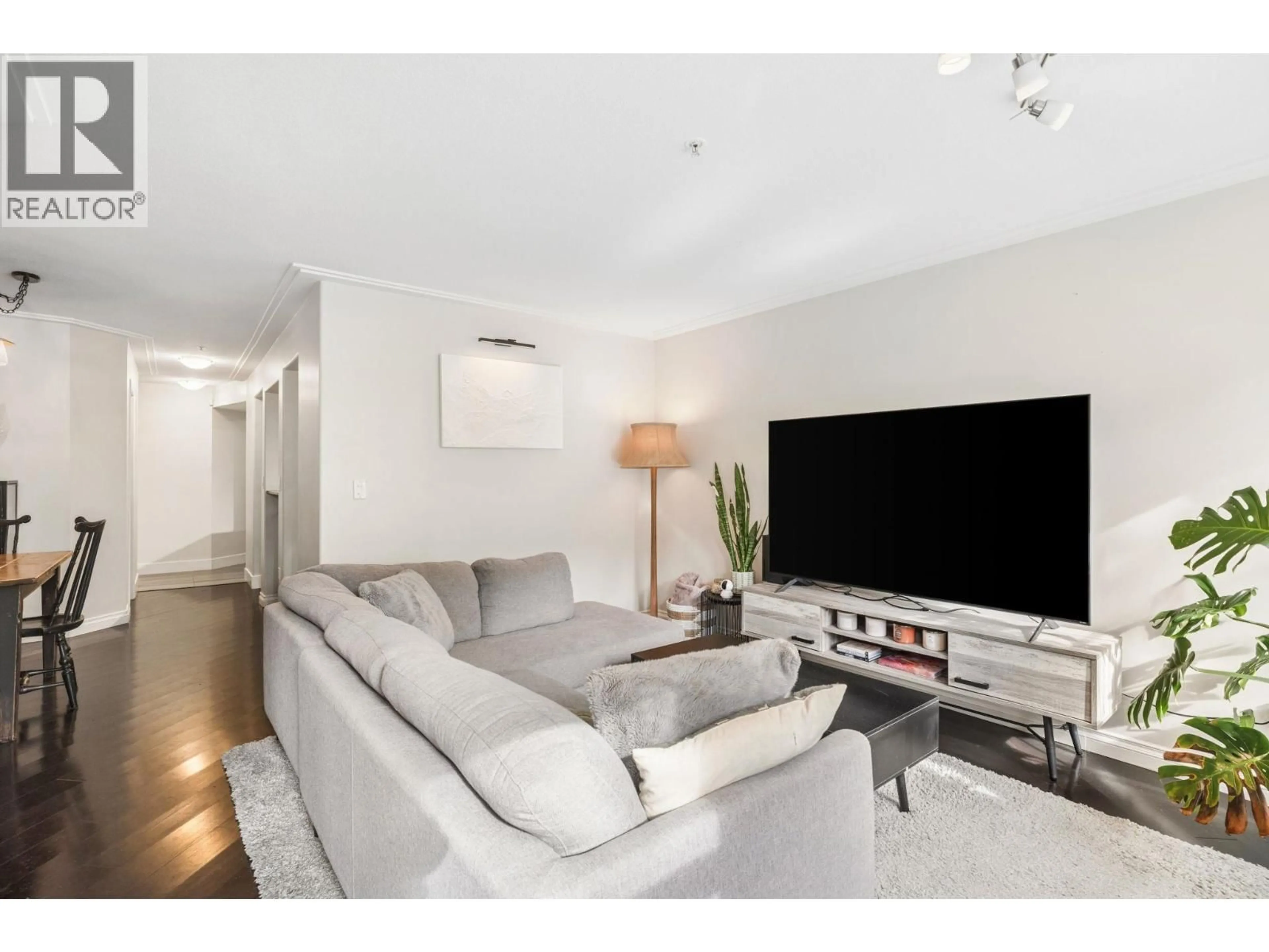 Living room with furniture, unknown for 53 - 19034 MCMYN ROAD, Pitt Meadows British Columbia V3Y2N8