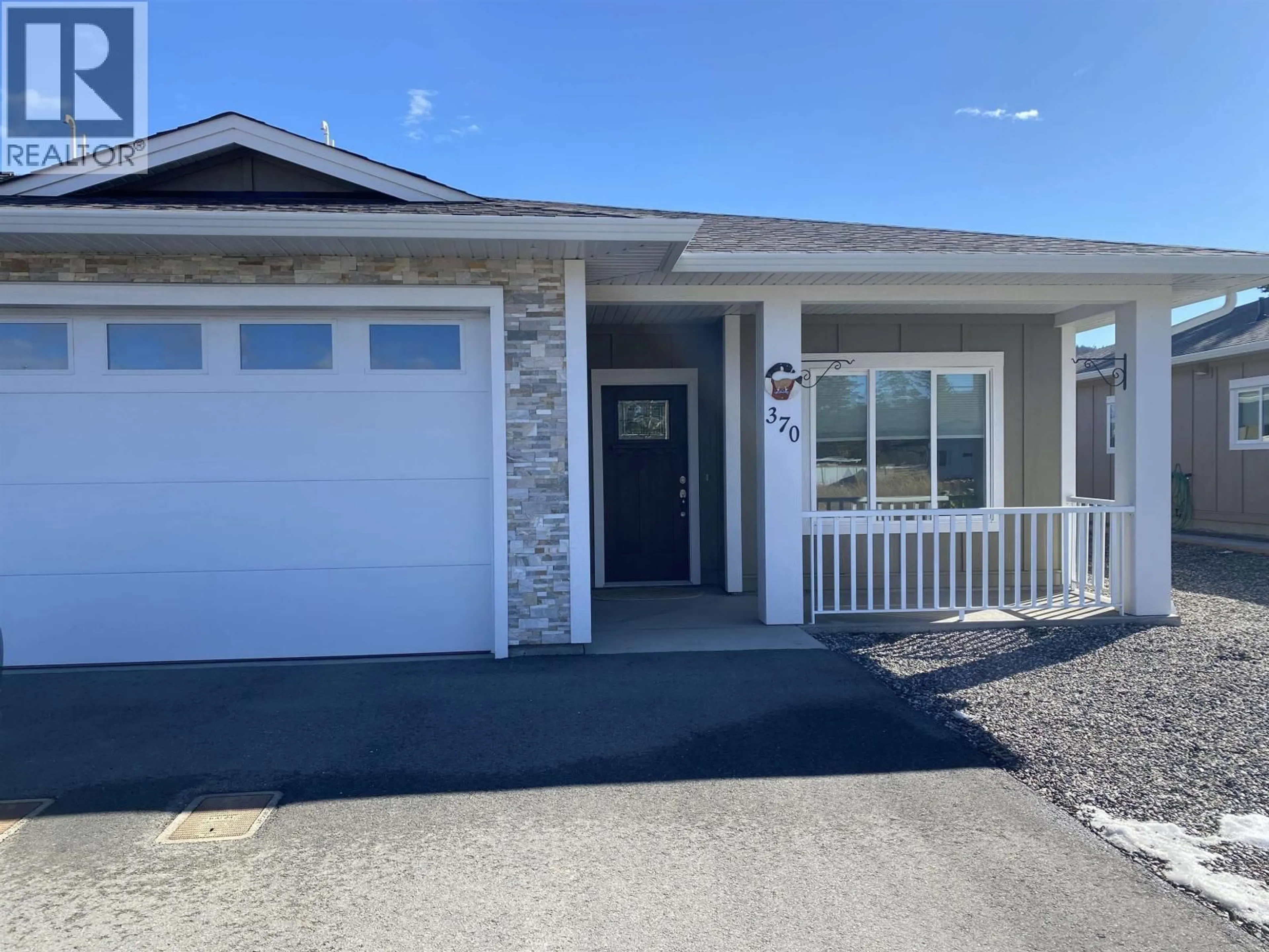Home with vinyl exterior material, street for 370 SANDHILL CRESCENT, 100 Mile House British Columbia V0K2E0