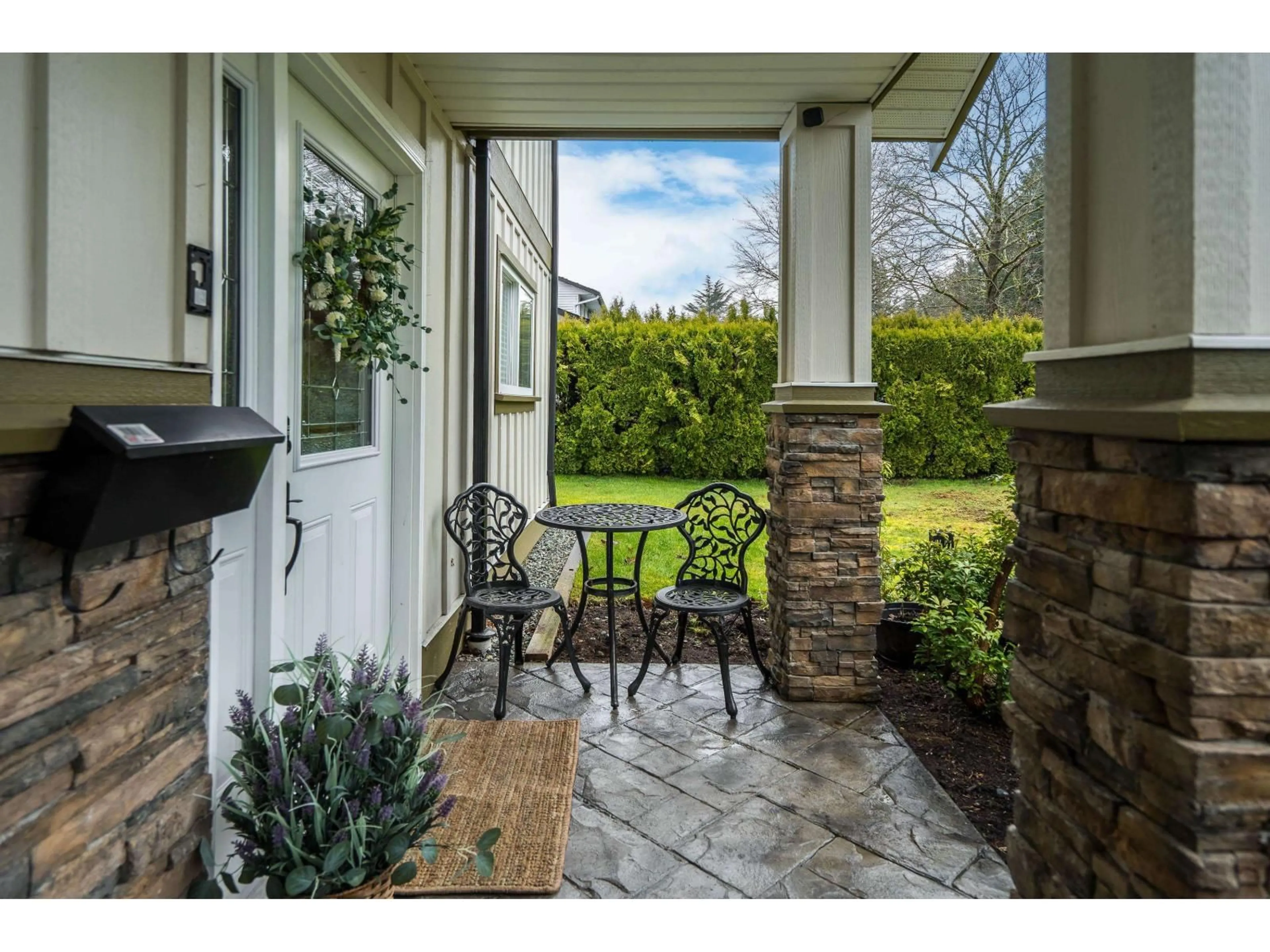 Indoor entryway for 5751 246B STREET, Langley British Columbia V2Z1H2