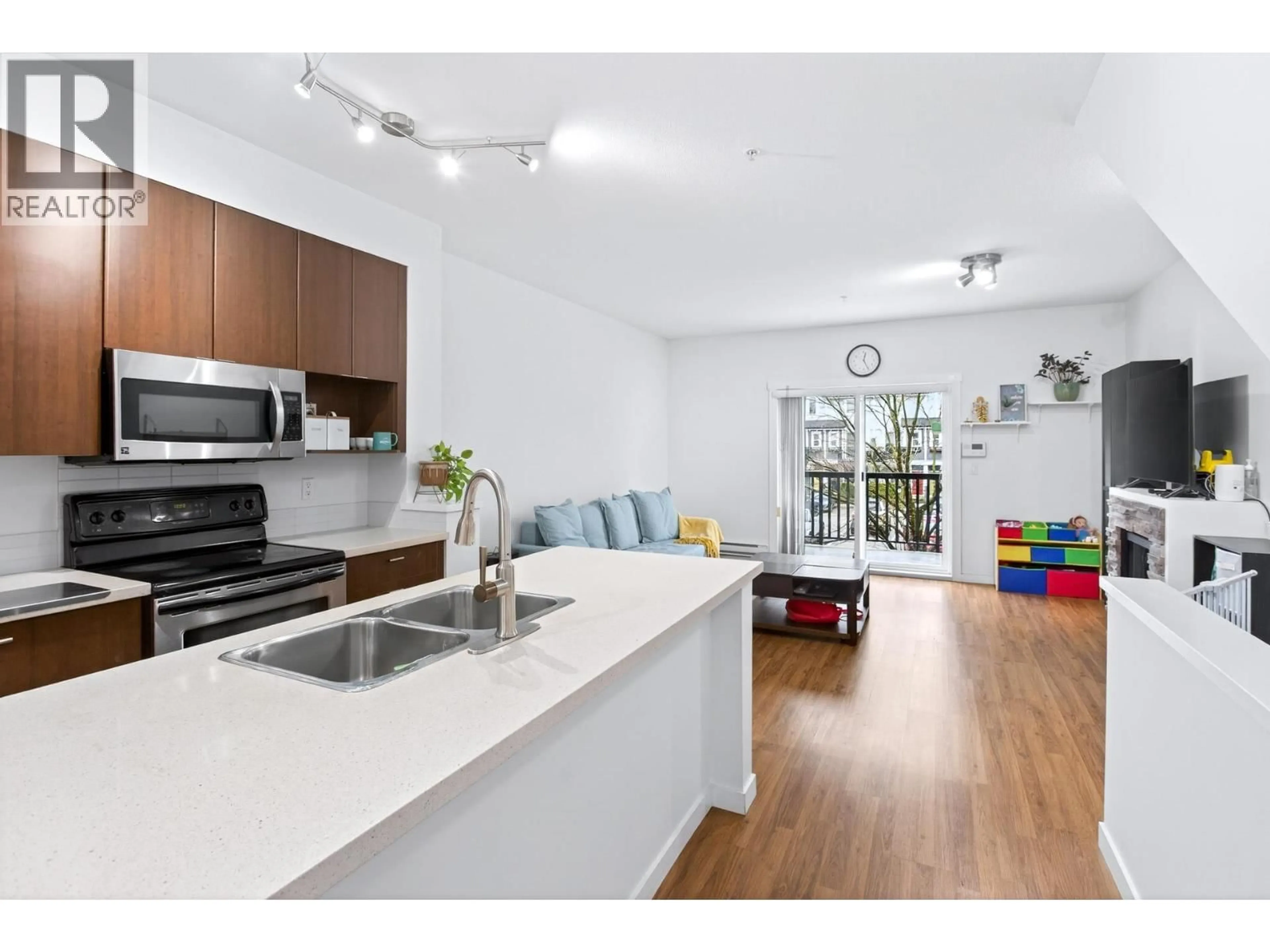 Open concept kitchen, unknown for 19 - 19572 FRASER WAY, Pitt Meadows British Columbia V3Y0A9