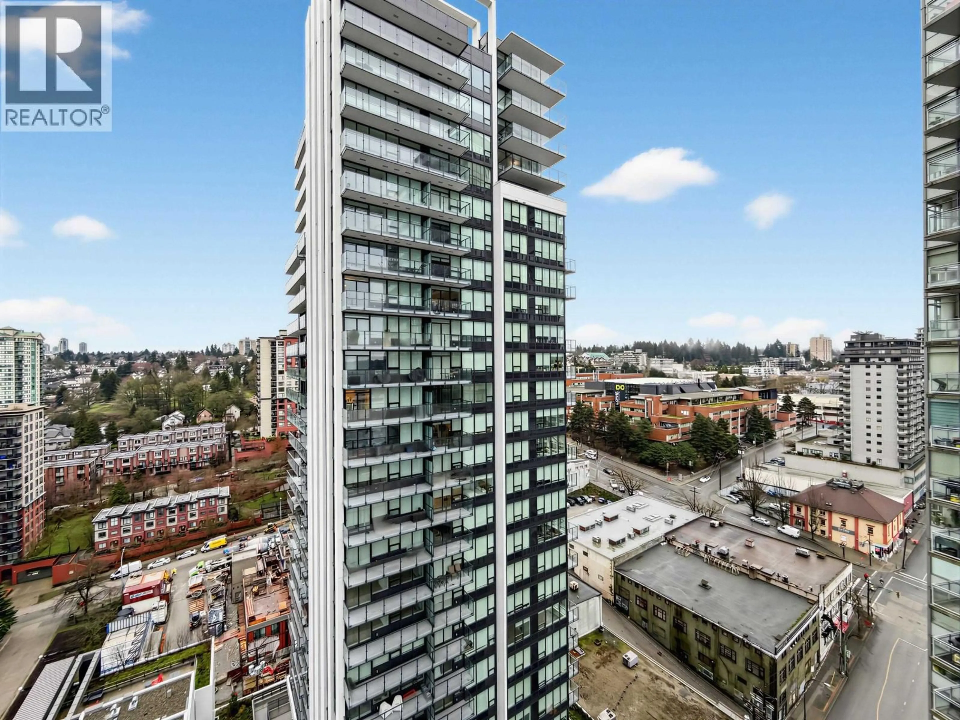 A pic from outside/outdoor area/front of a property/back of a property/a pic from drone, city buildings view from balcony for 2606 - 892 CARNARVON STREET, New Westminster British Columbia V3M0C5