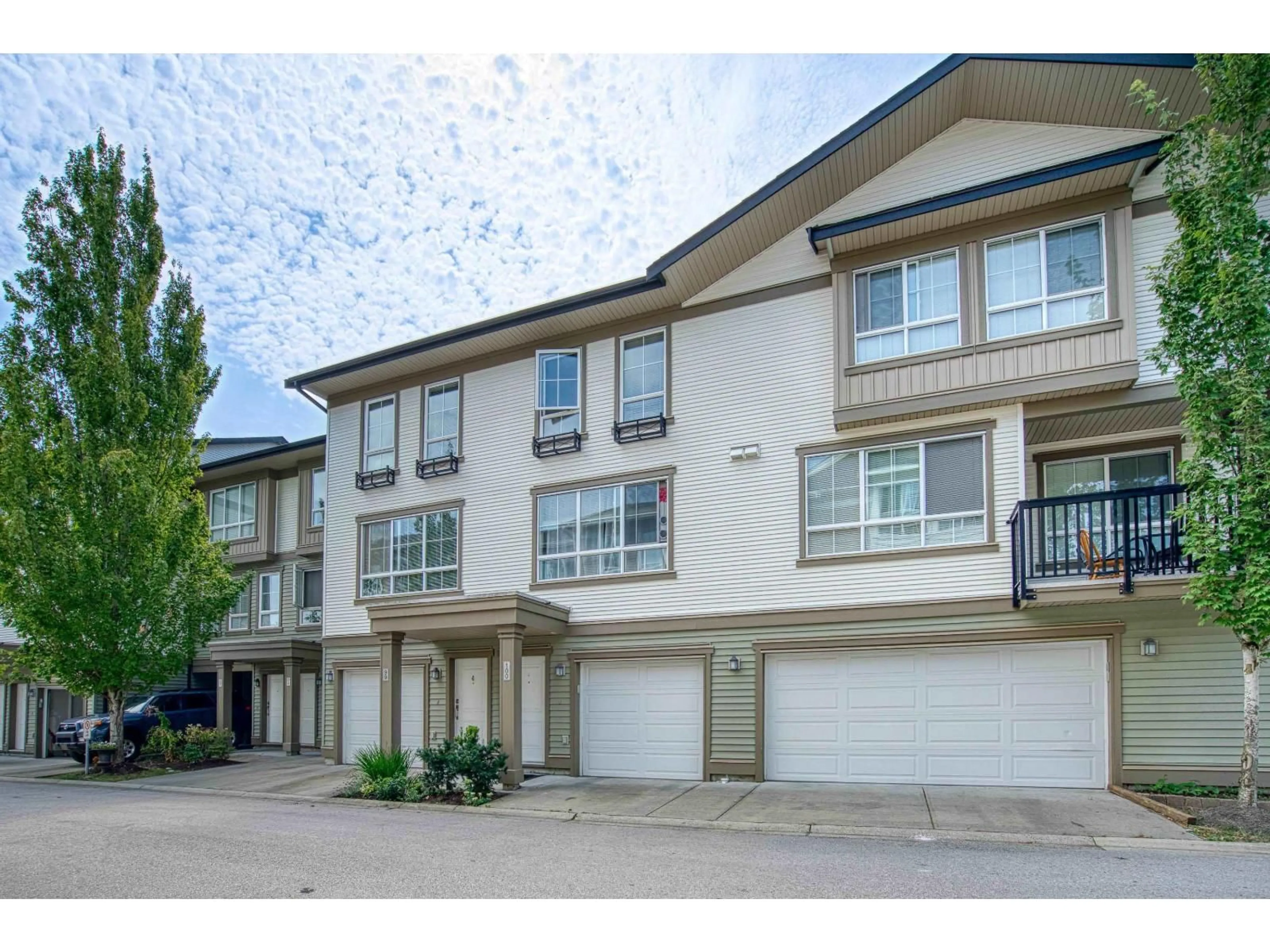 Unknown for 100 19505 68A AVENUE, Surrey British Columbia V4N6K3