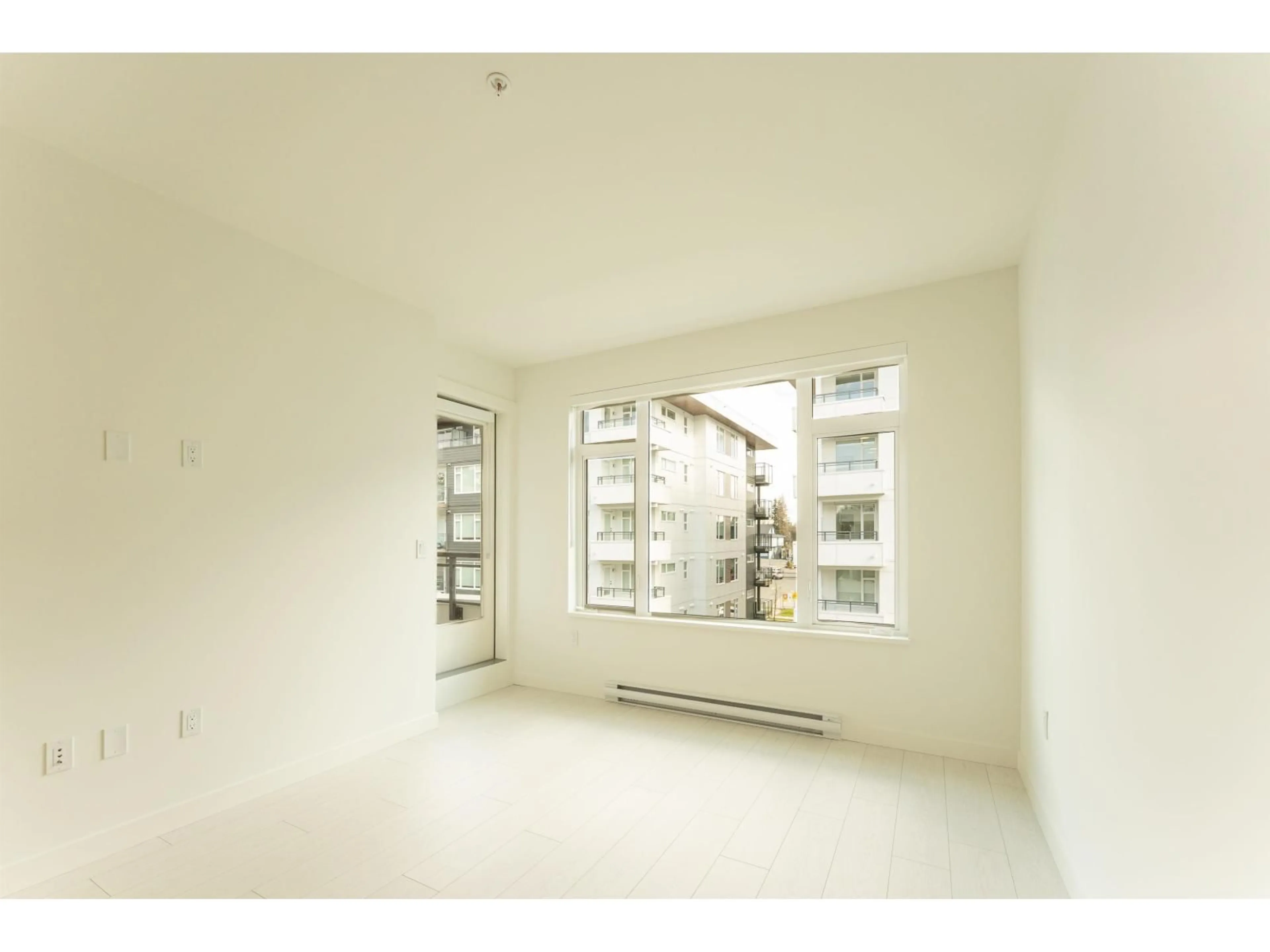 A pic of a room for 512 - 10466 138A STREET, Surrey British Columbia V3T0W3