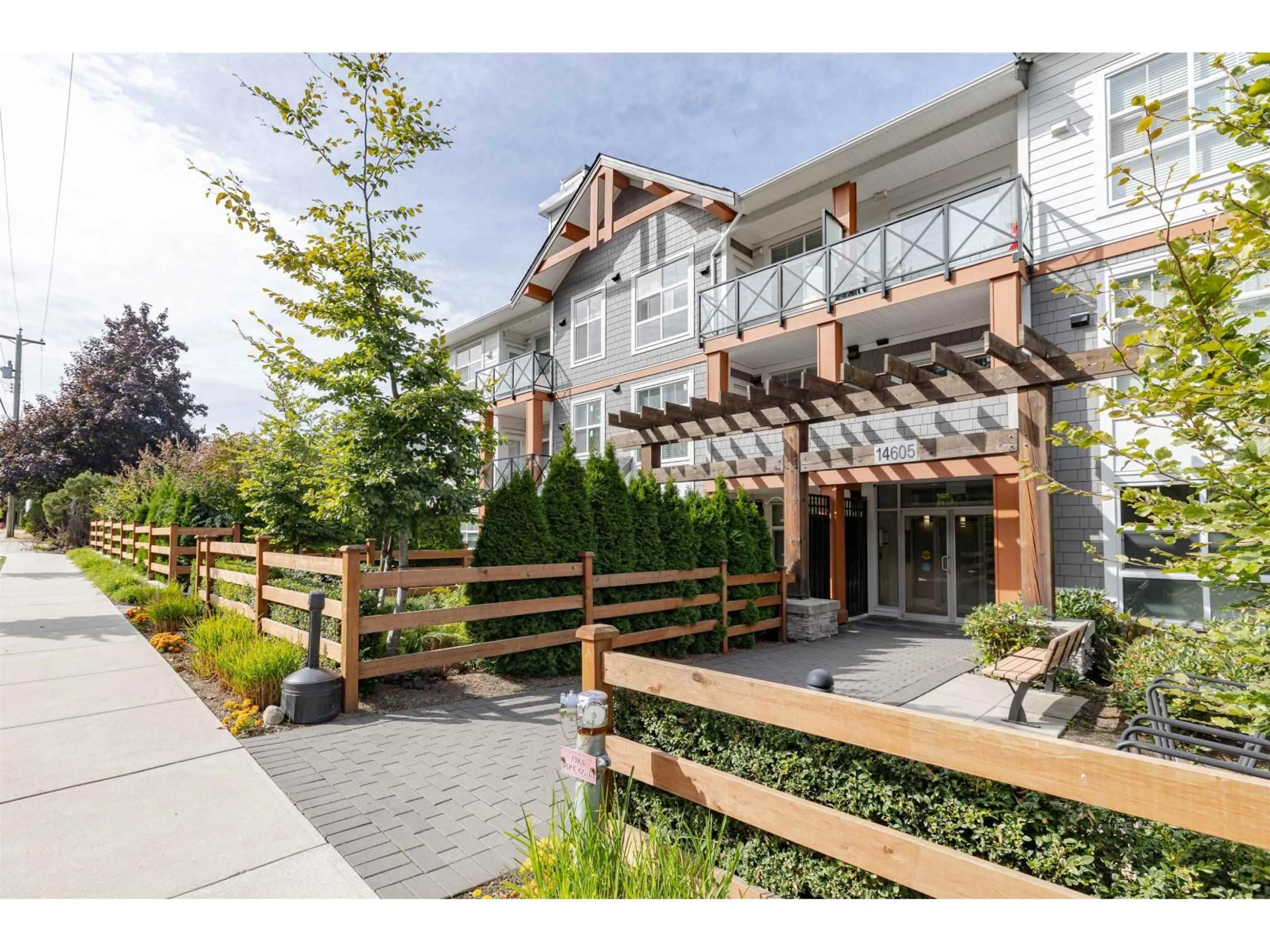 Patio, mountain view for 303 - 14605 MCDOUGALL DRIVE, Surrey British Columbia V4P0G7